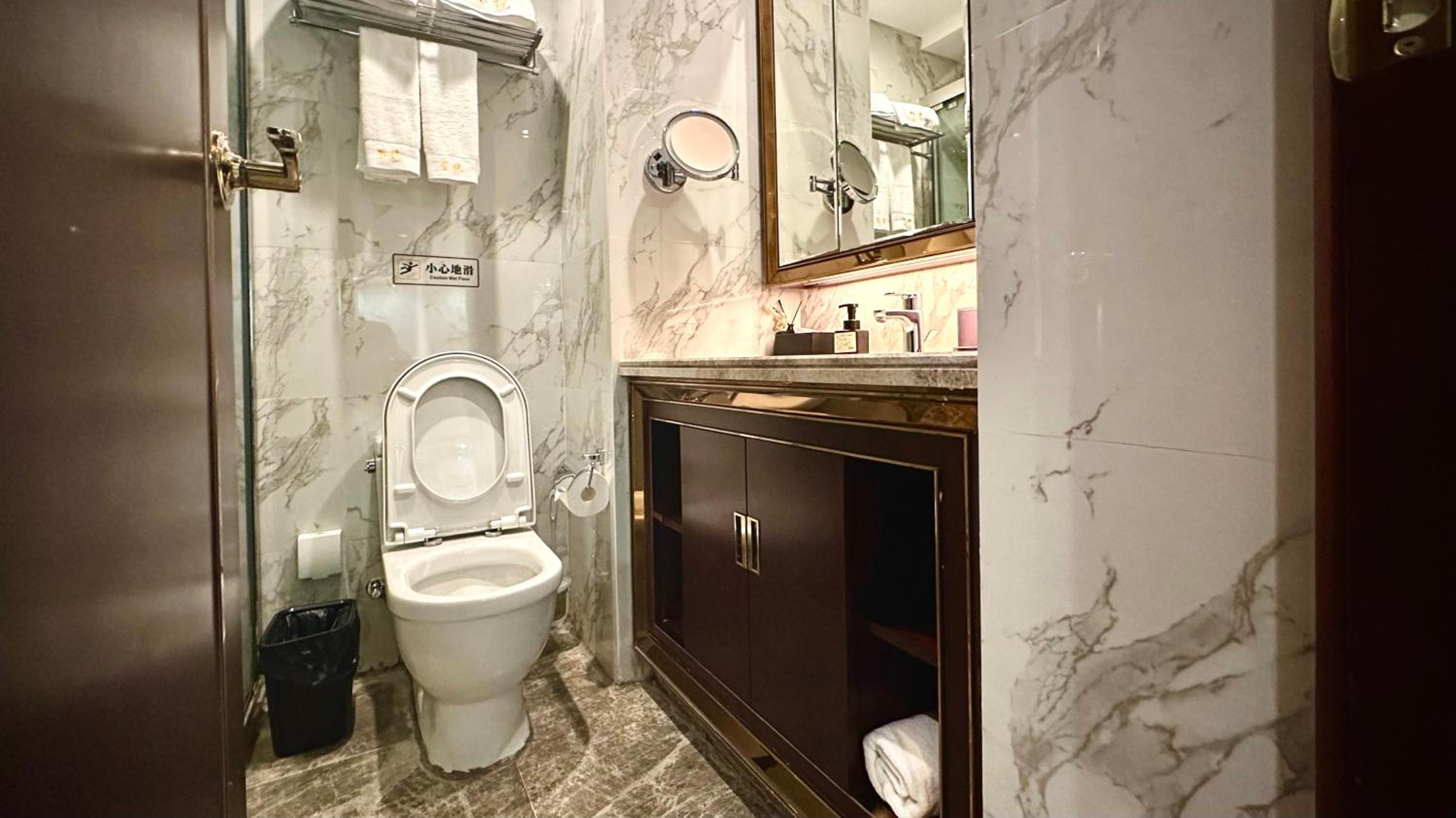 Xiamen Binbei Silver Lake Apartment