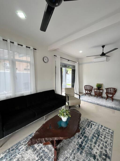SinggahTamu Private Pool Retreat Unit 1