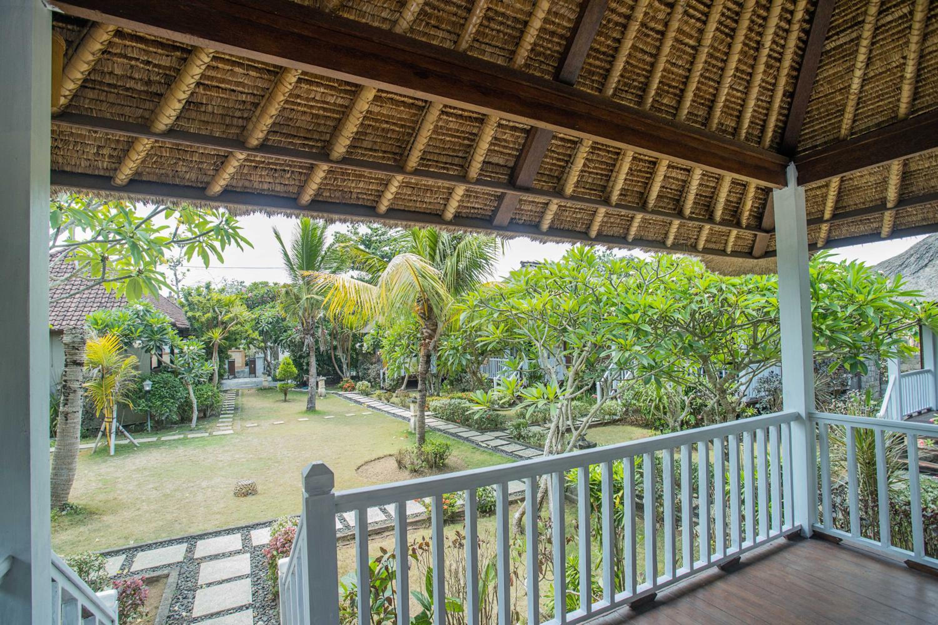 Koji Garden Huts