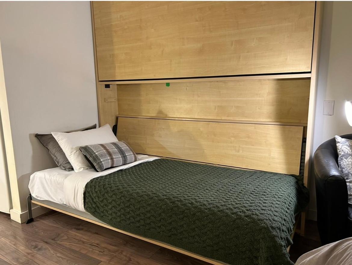 Cozy Whistler Highland Ski Nook