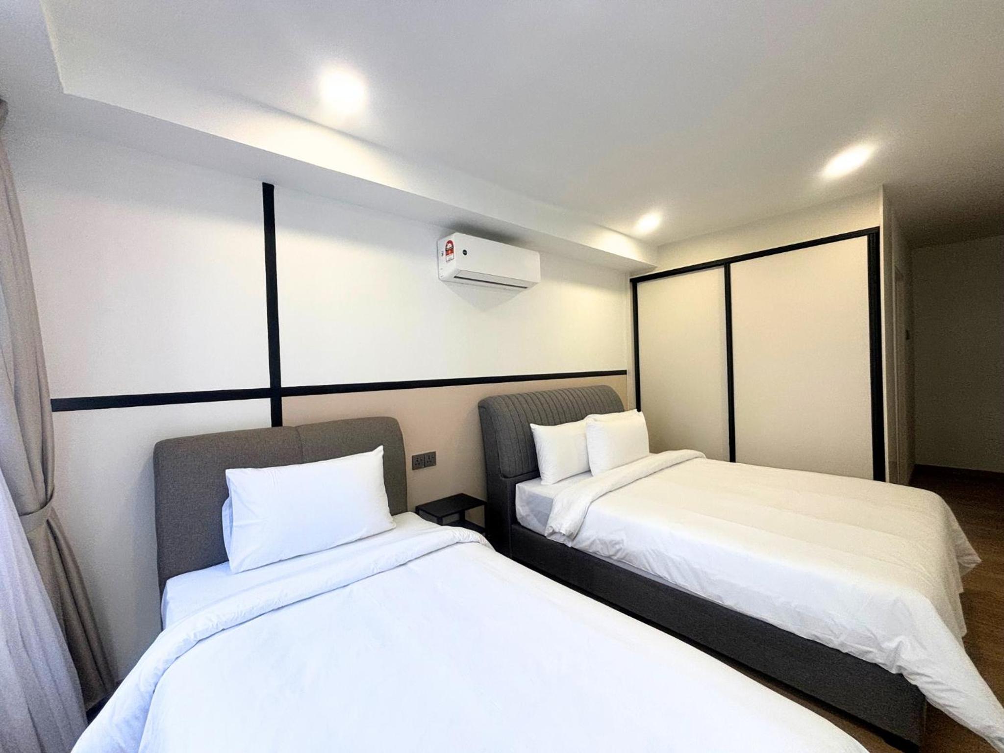 3R12Pax Fahrenheit88 C15-19 Opposite Pavilion KL Bukit Bintang TRX 2BR7Pax