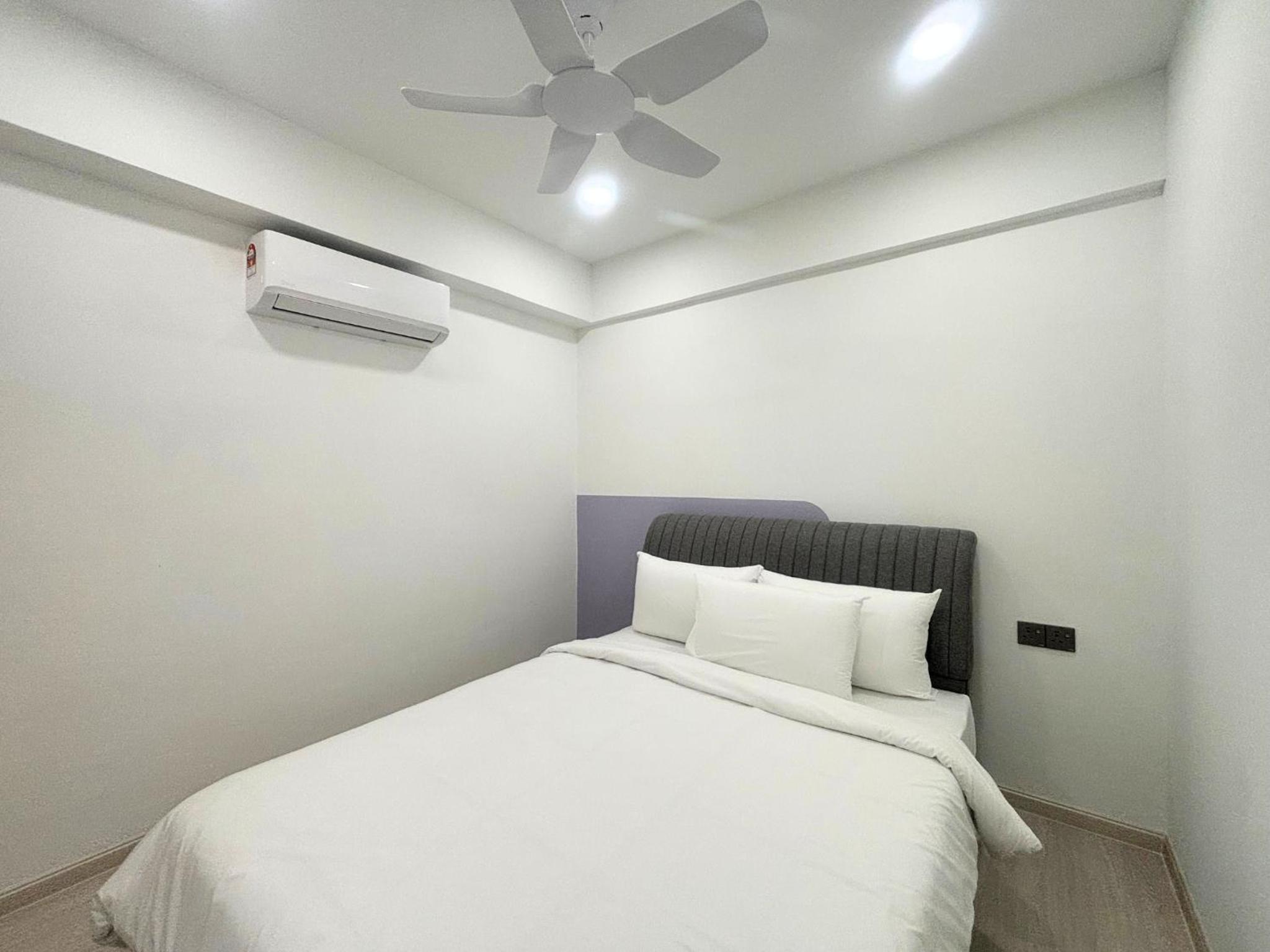 3R12Pax Fahrenheit88 C15-19 Opposite Pavilion KL Bukit Bintang TRX 2BR7Pax