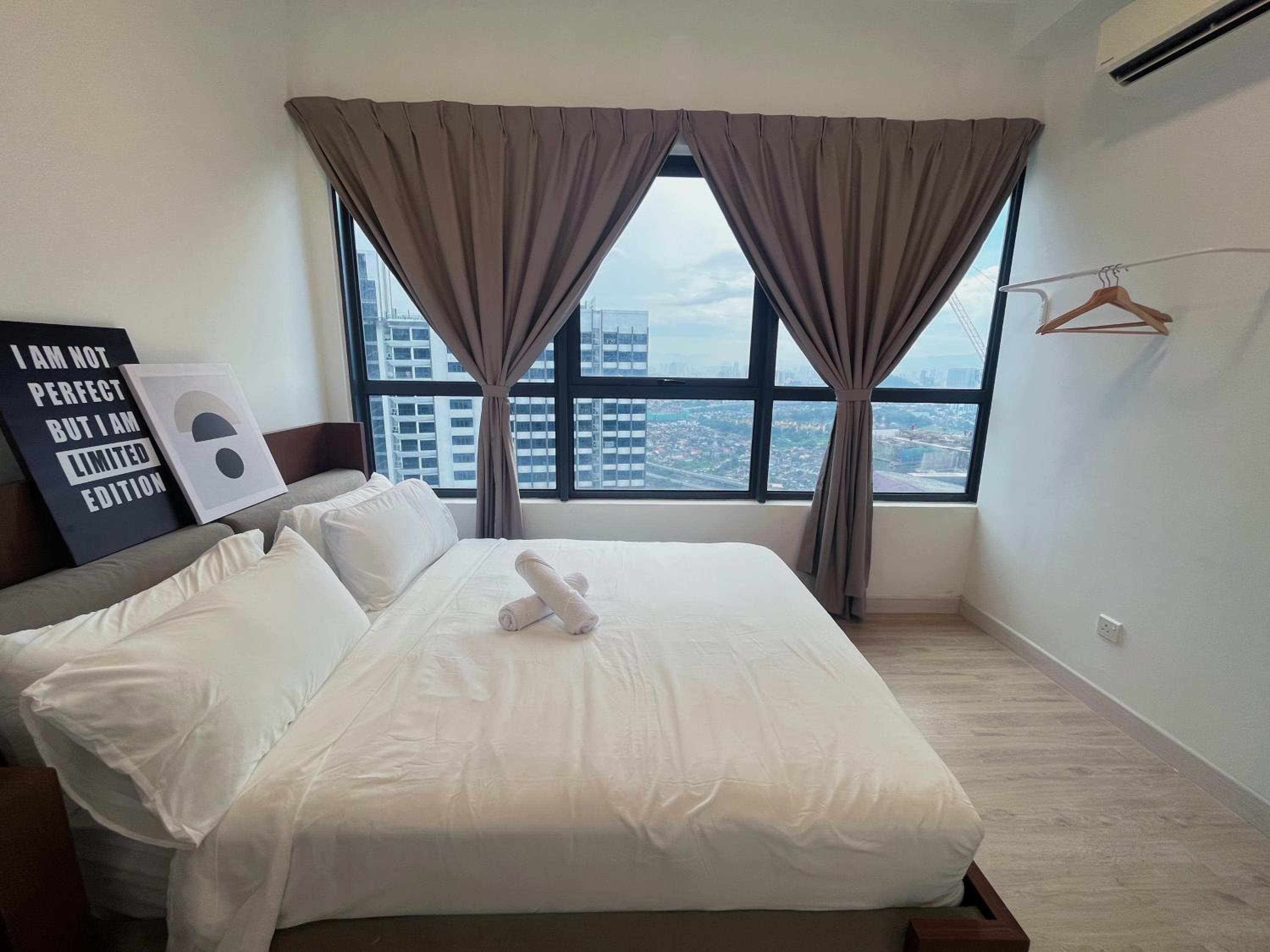 Arte Plus by Manhattan Group
