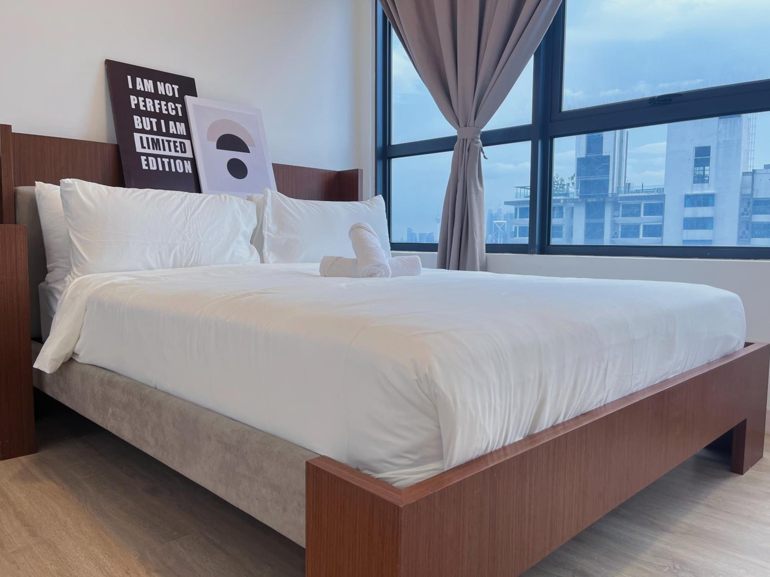 Arte Plus by Manhattan Group