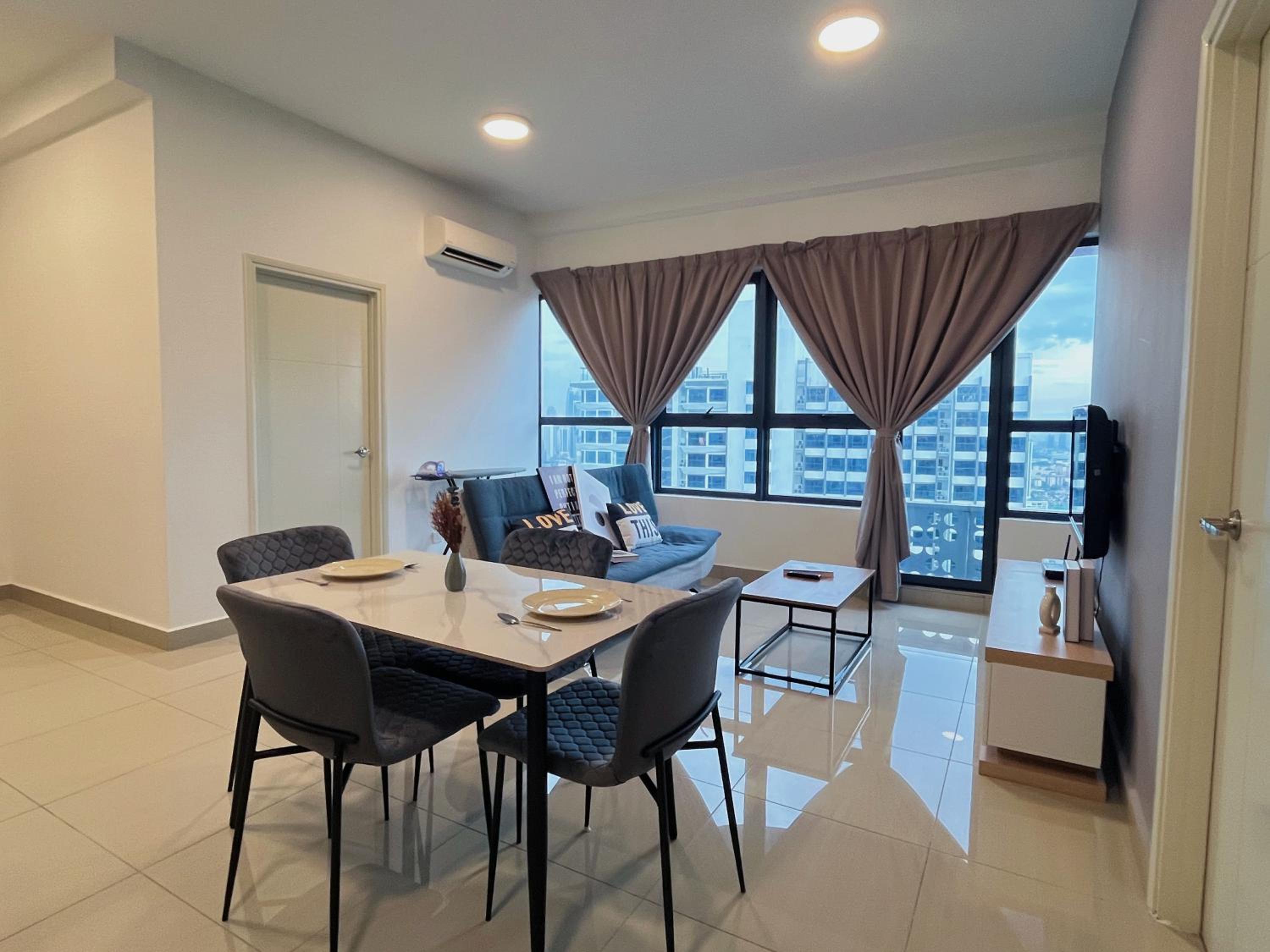 Arte Plus by Manhattan Group