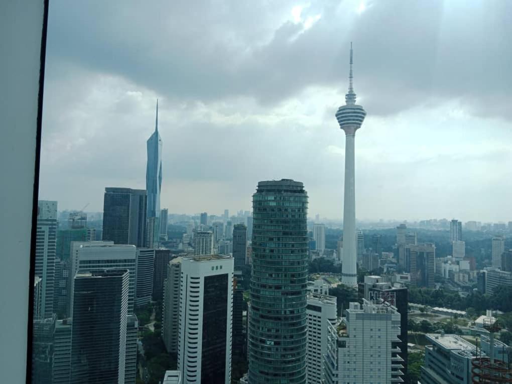 sky suites klcc by near petronas twin tower