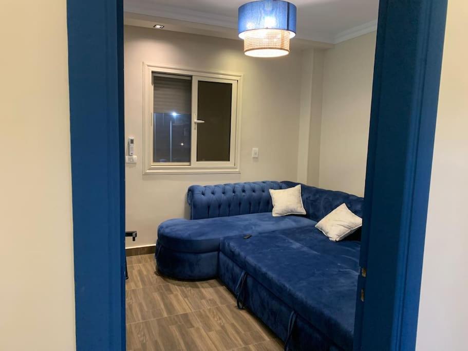 Private and golden flat