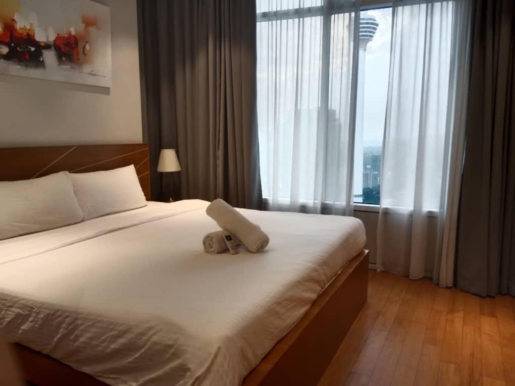 sky suites klcc by near petronas twin tower