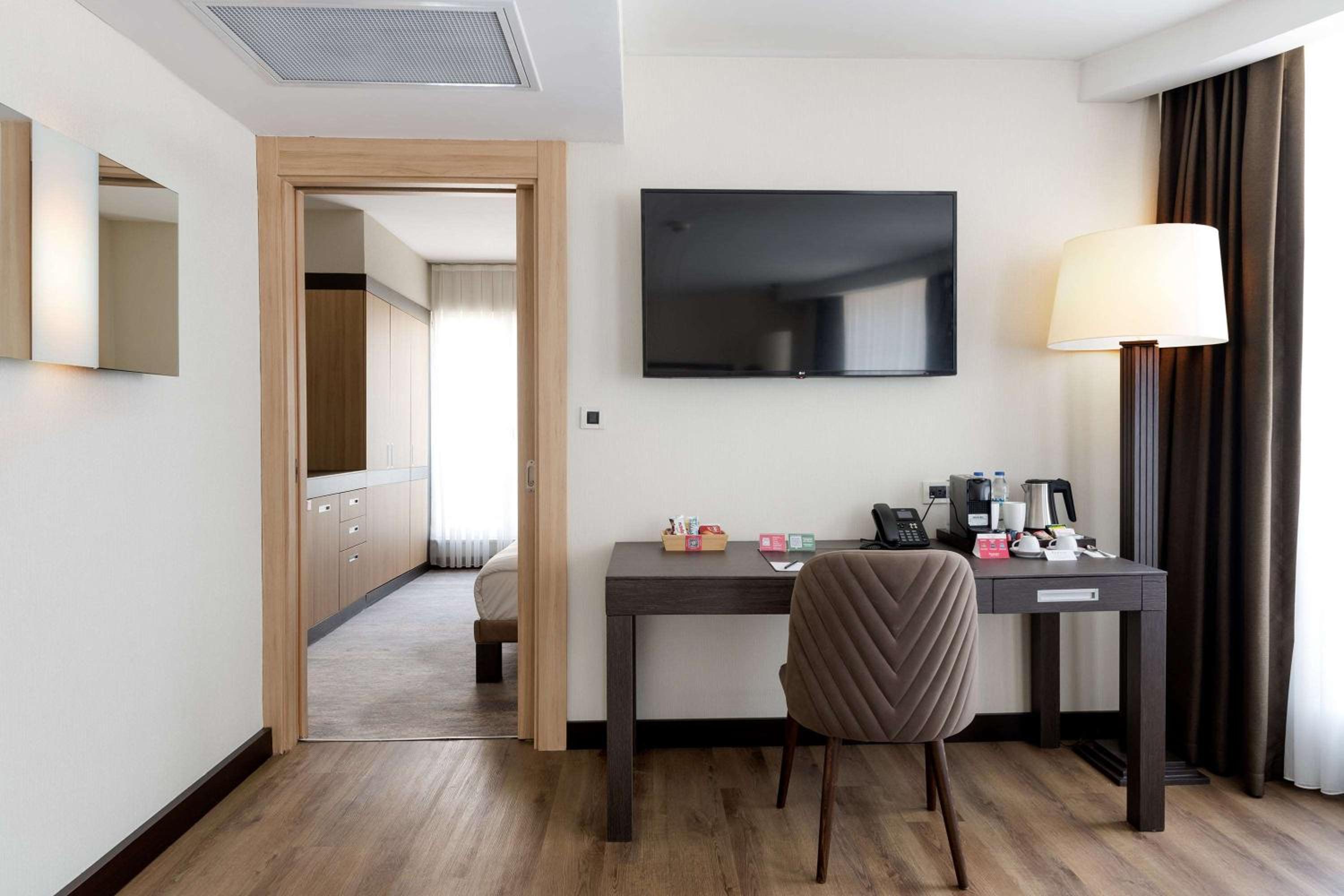 Ramada Plaza By Wyndham İstanbul Şehir Merkezi - Image 9