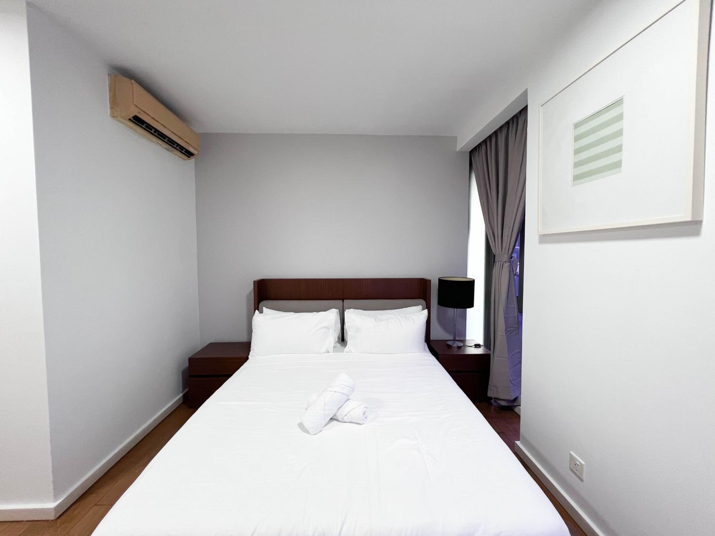 Bintang Fairlane by Manhattan Group
