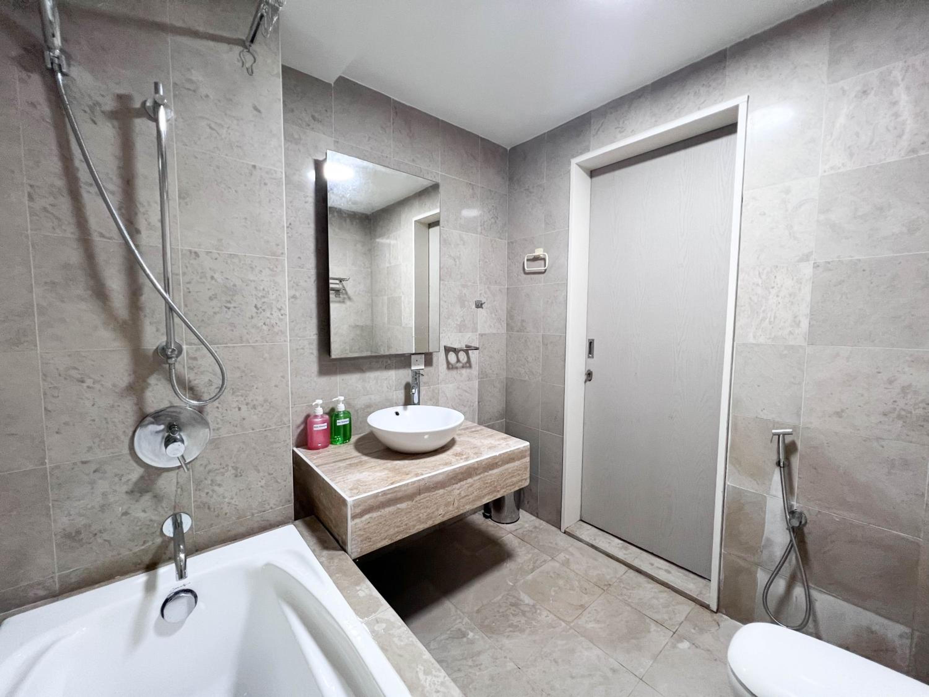 Bintang Fairlane by Manhattan Group