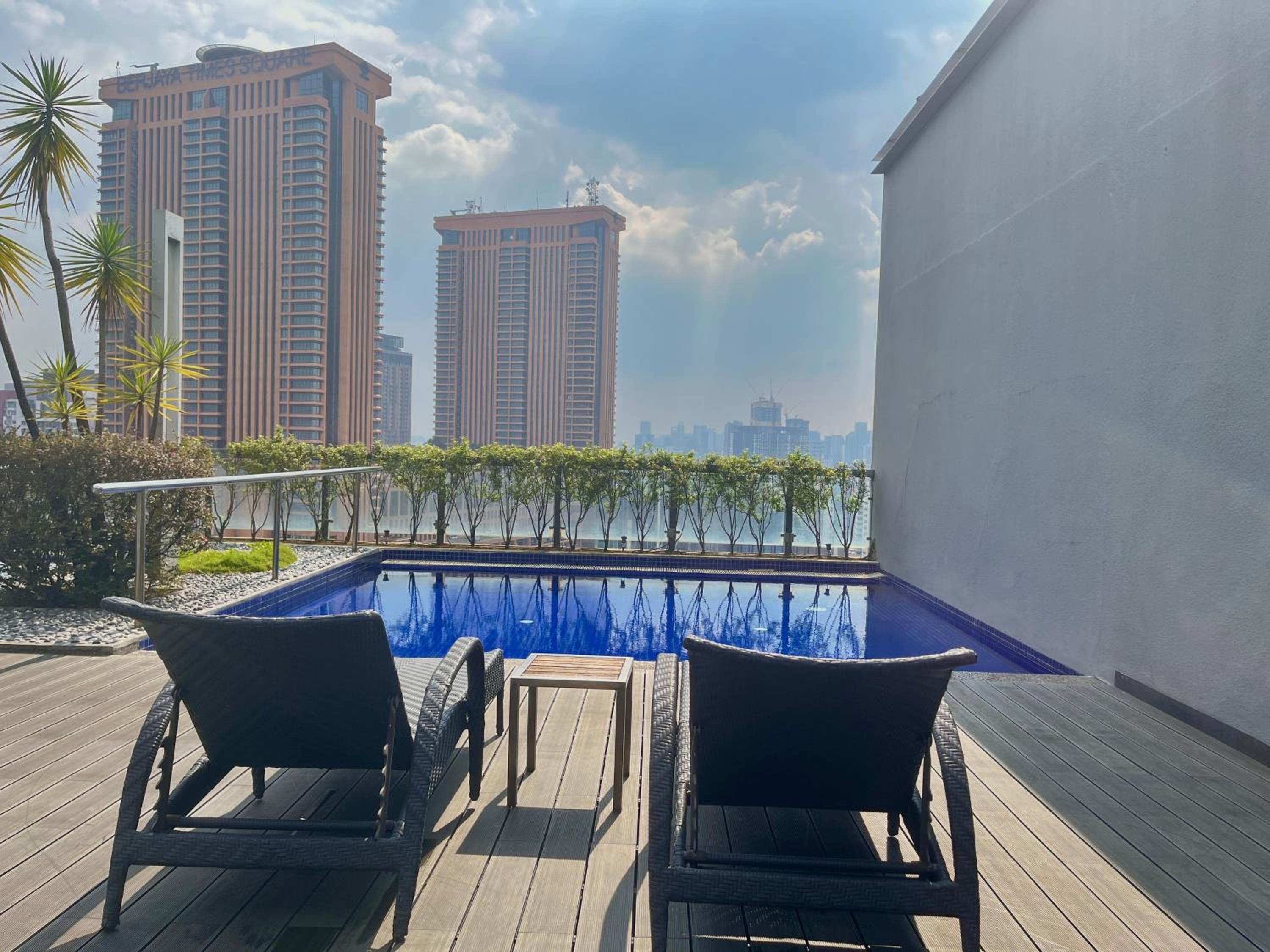 Bintang Fairlane by Manhattan Group