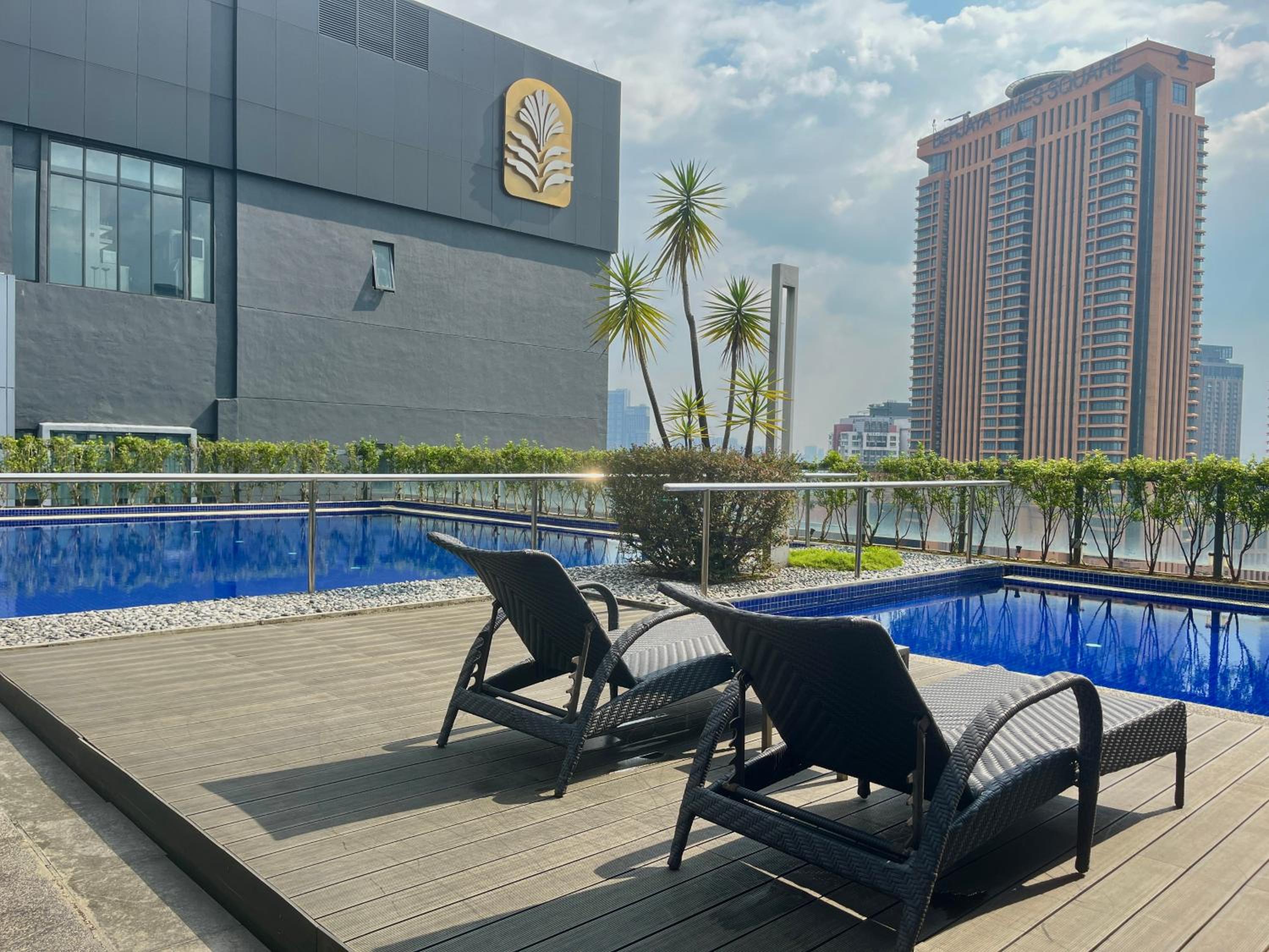 Bintang Fairlane by Manhattan Group