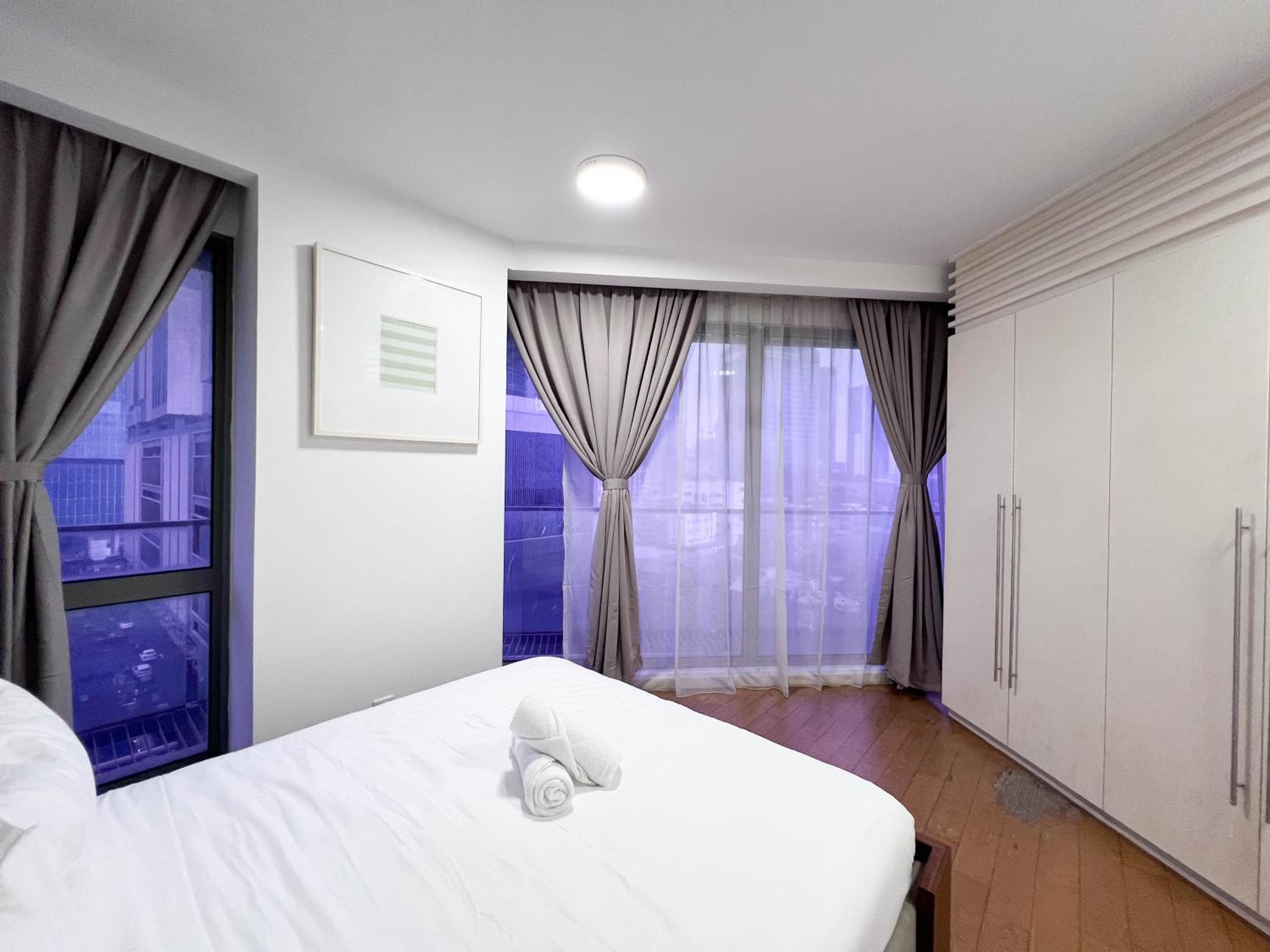 Bintang Fairlane by Manhattan Group