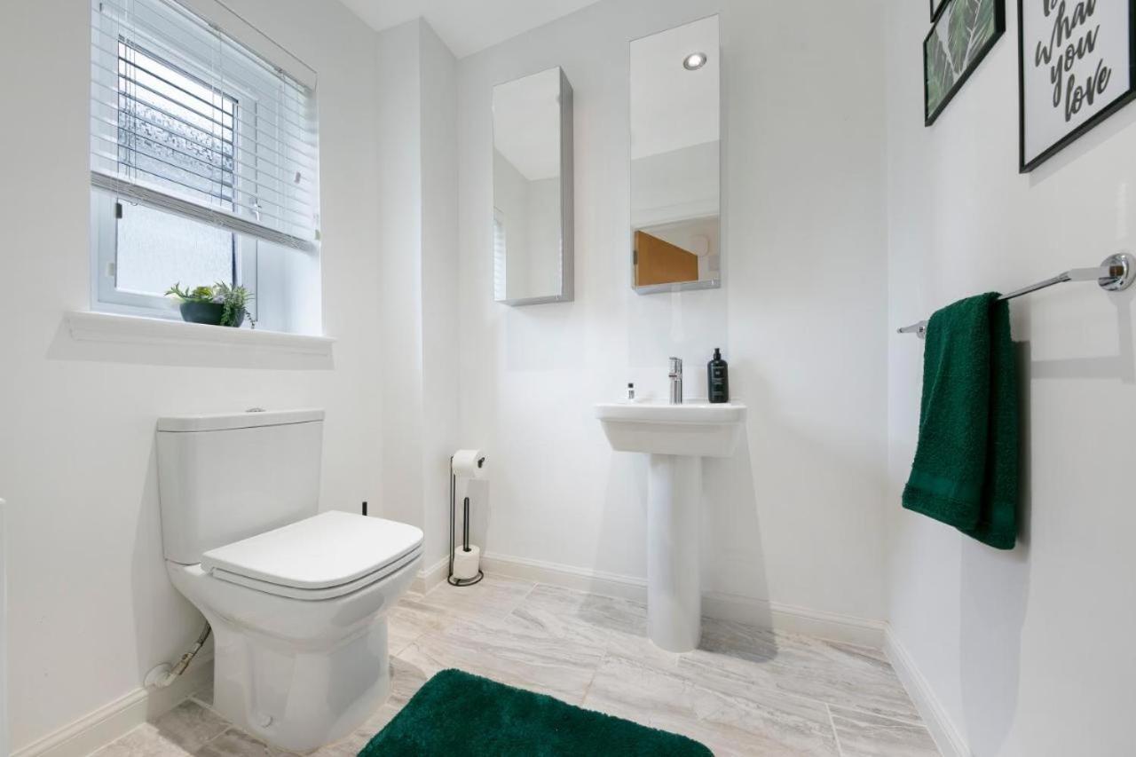 4 miles to Westhill by Lains Lettings view 5