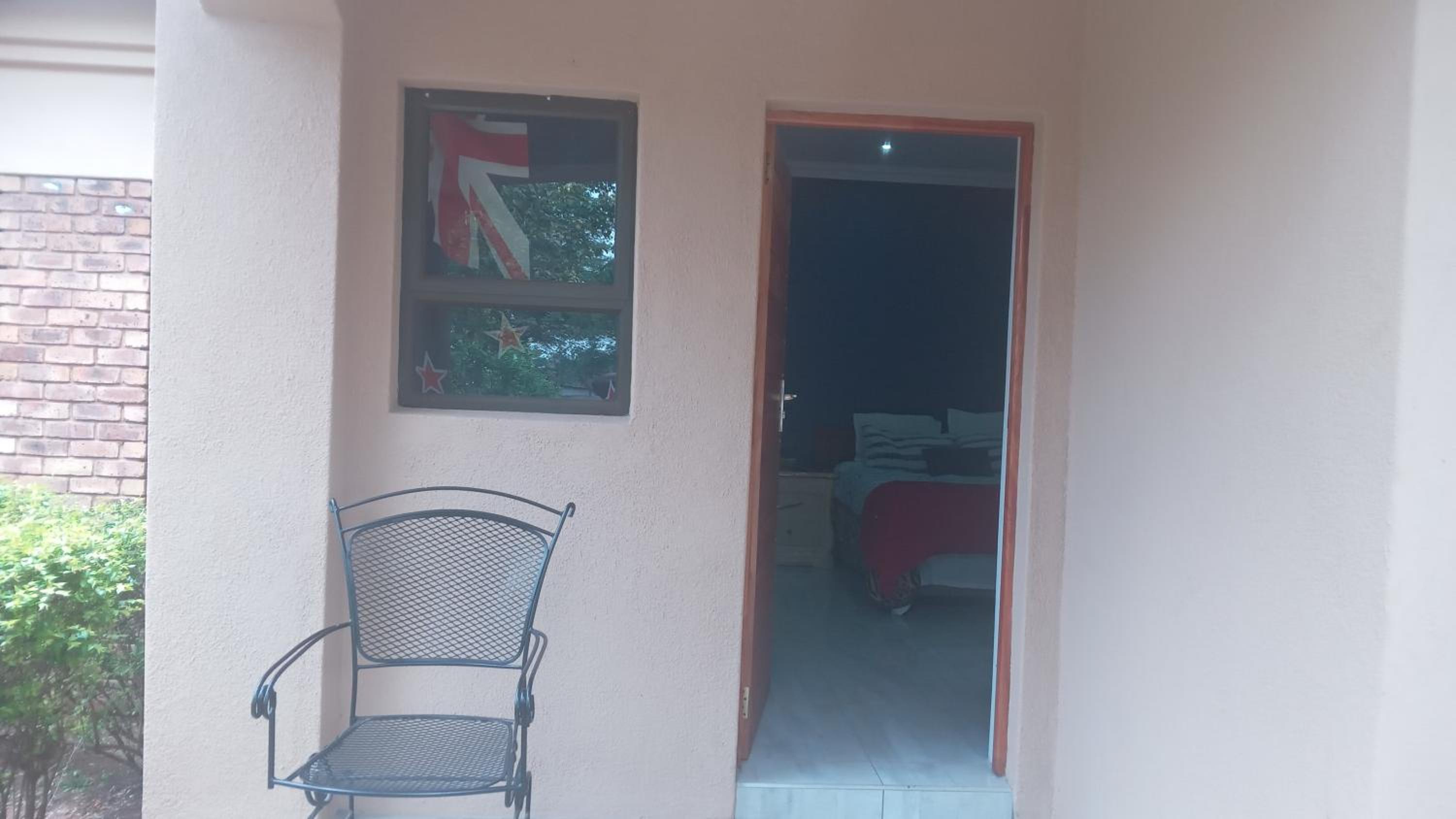 Budias Guesthouse B&B view 3