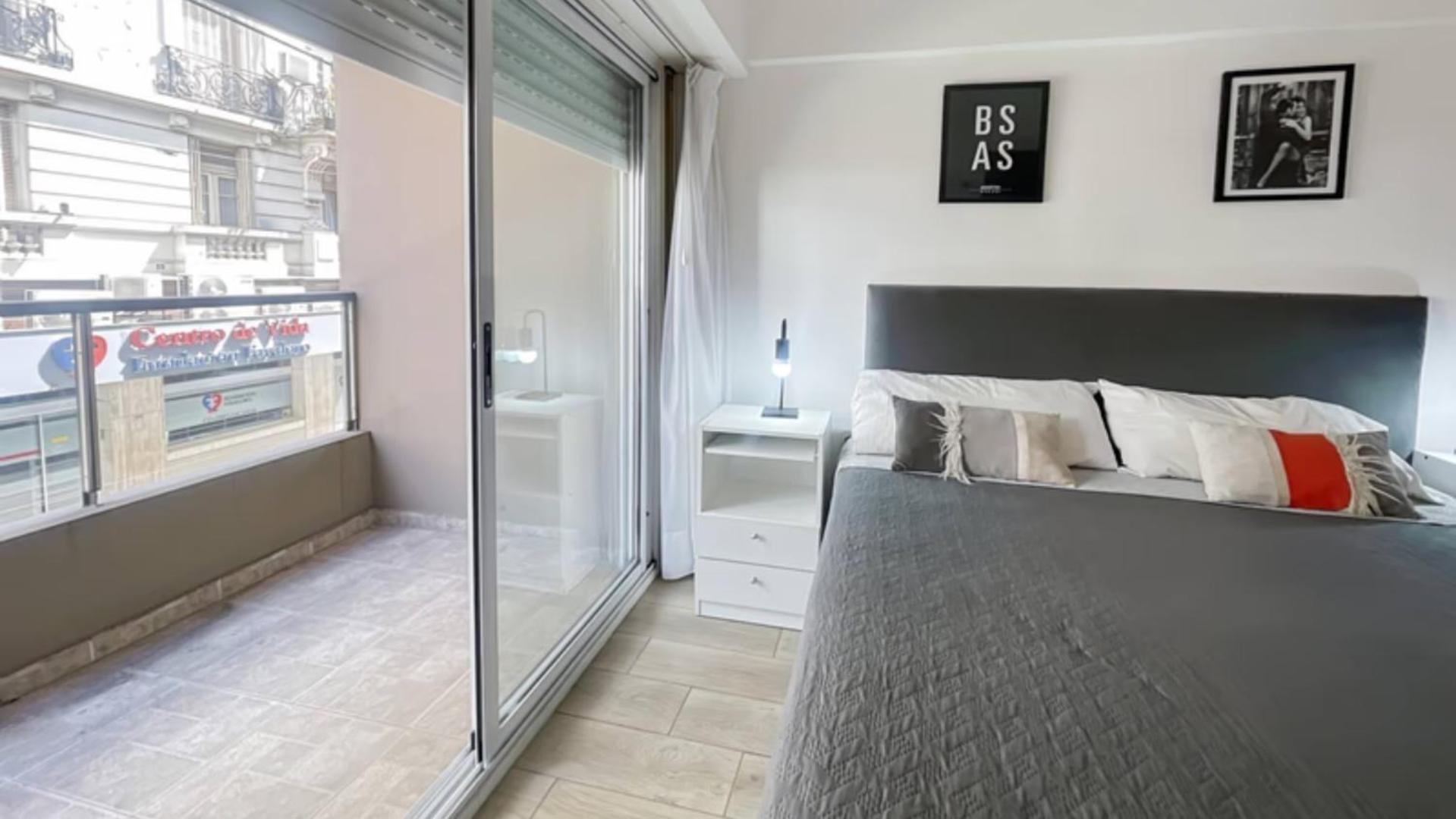 Modern Studio with Amenities in the Heart of the City -U13