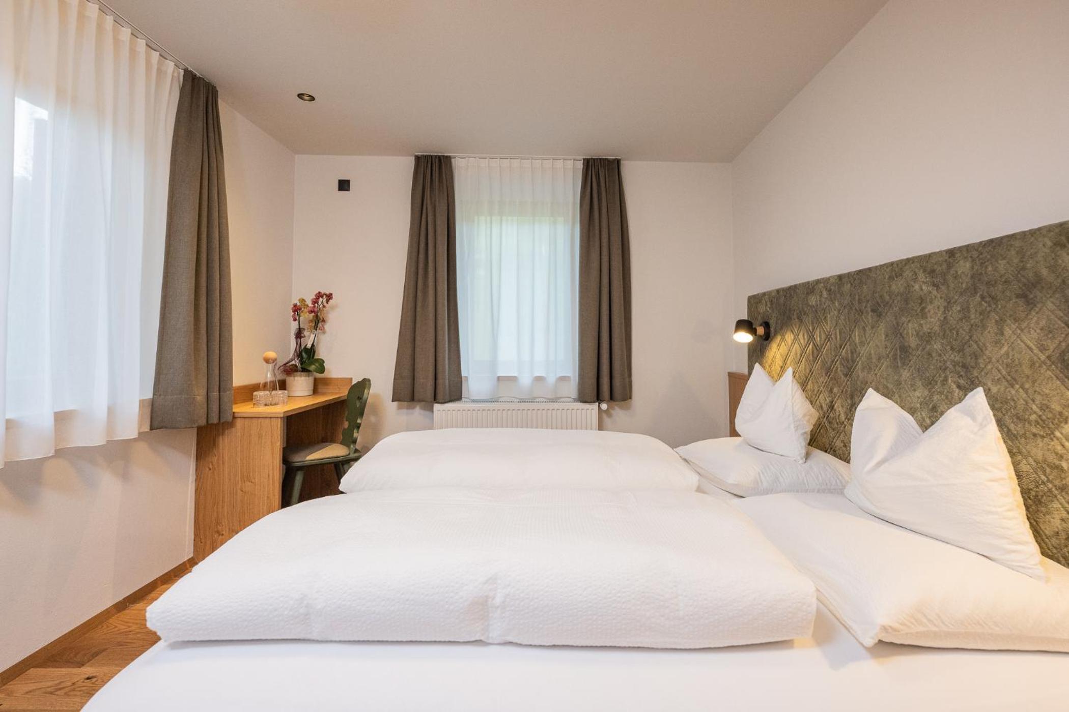 Gasthof Albergo Dolomiten view 2