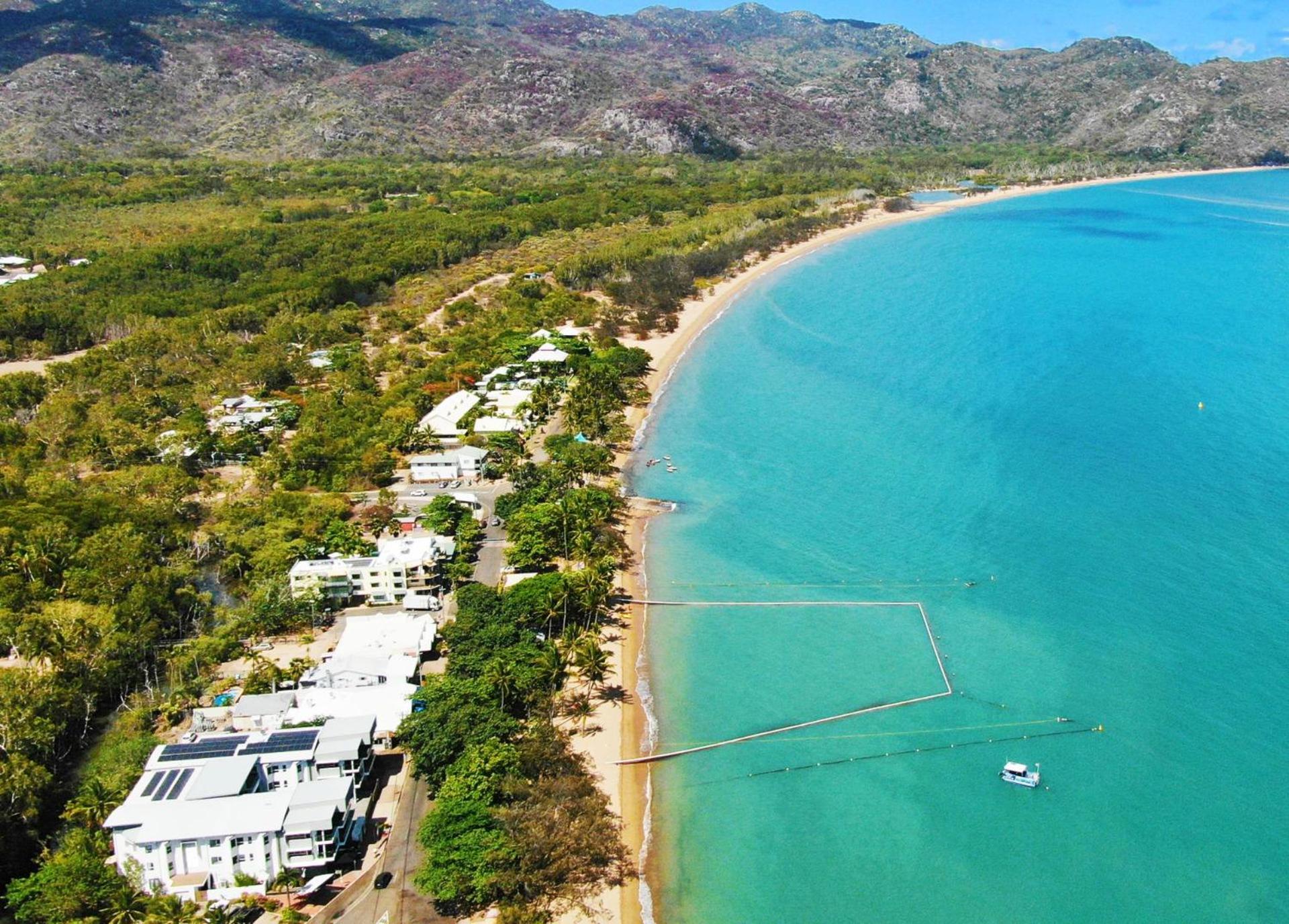 Maggies Beachfront Apartment 10