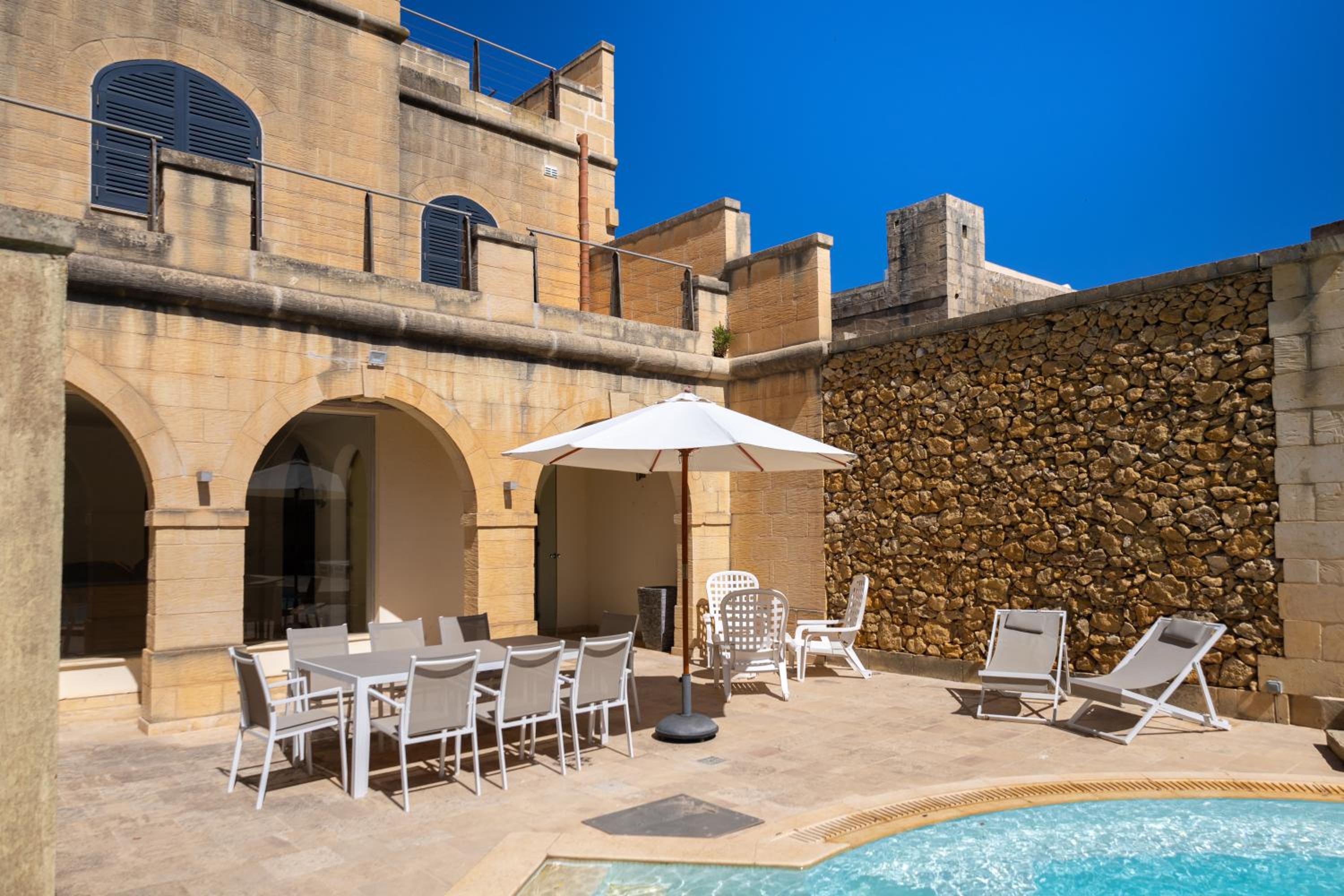 OneFifty Holiday Home