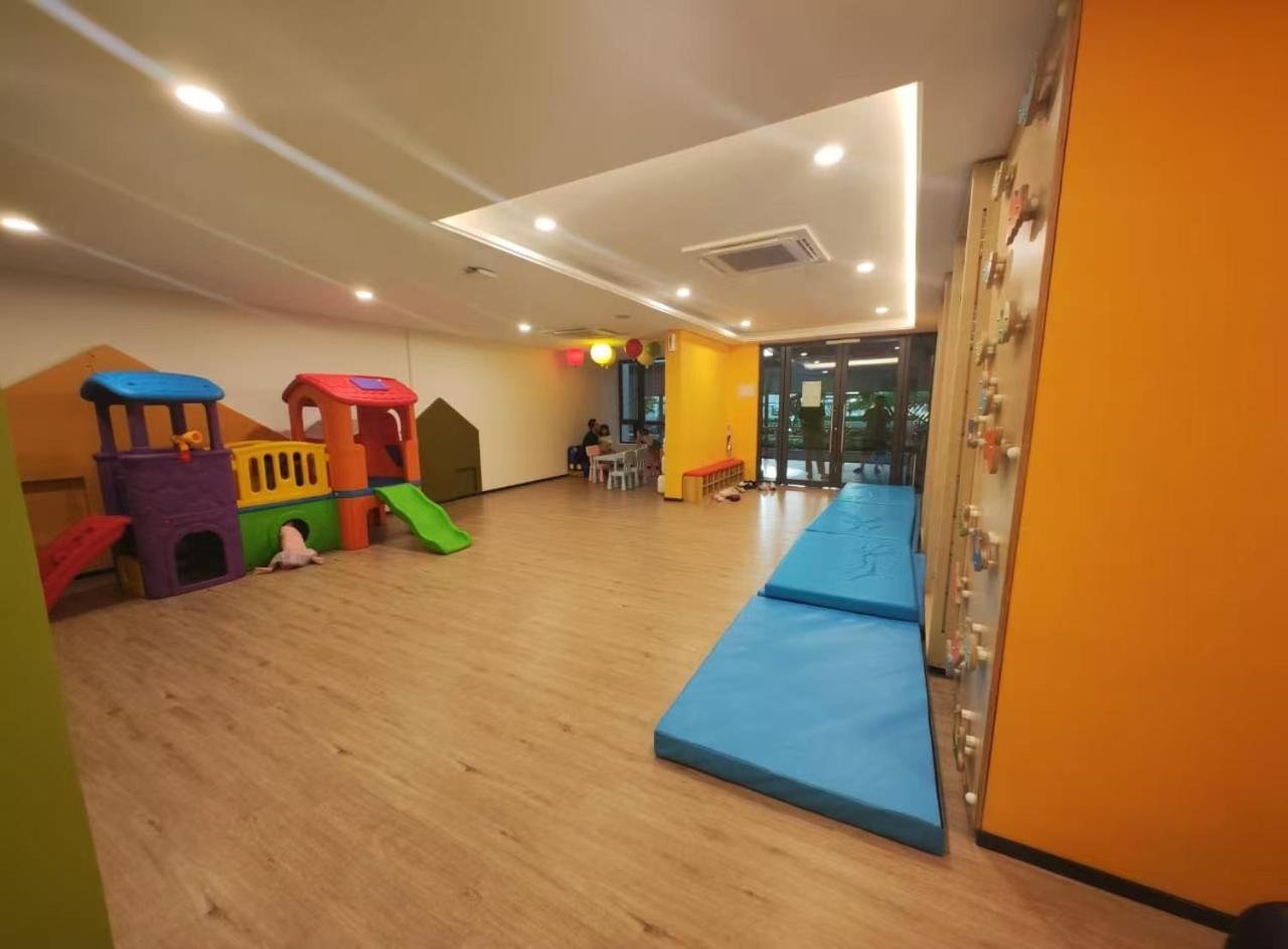 The Bess Hotel Tokyo is located adjacent to Singapore and offers sea views It is a three bedroom family business smart room with sea views in Princess Bay