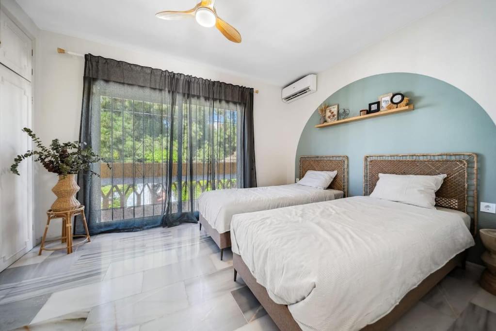 Casa Viide Calahonda Golf & Sea View view 5
