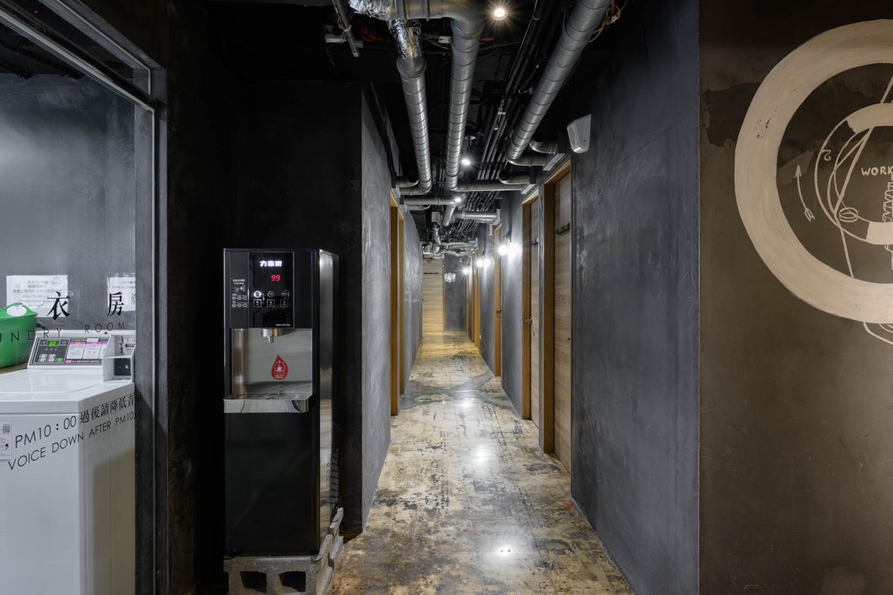WORK INN TPE