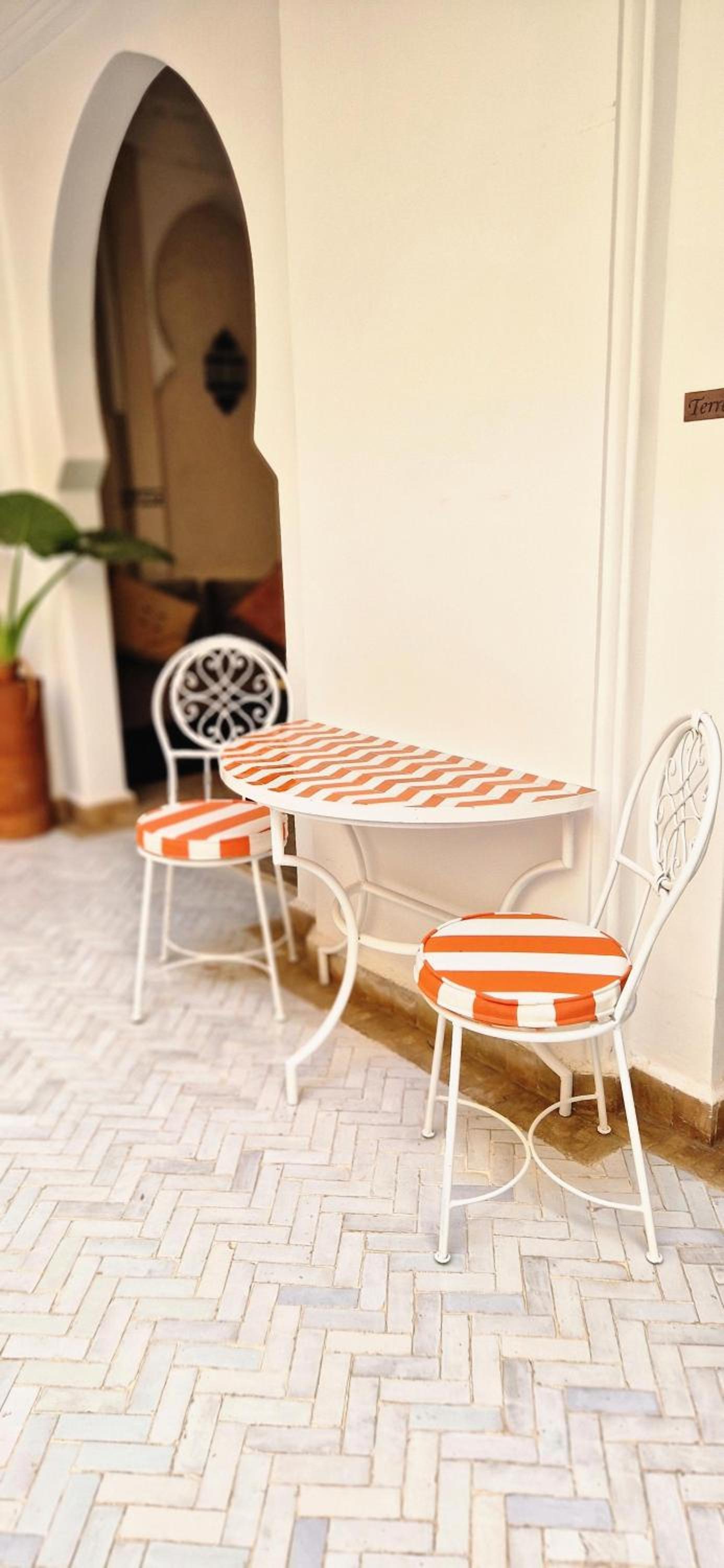 Hotel Riad Babmoon - Private Riad with Pool & Rooftop - Image 1