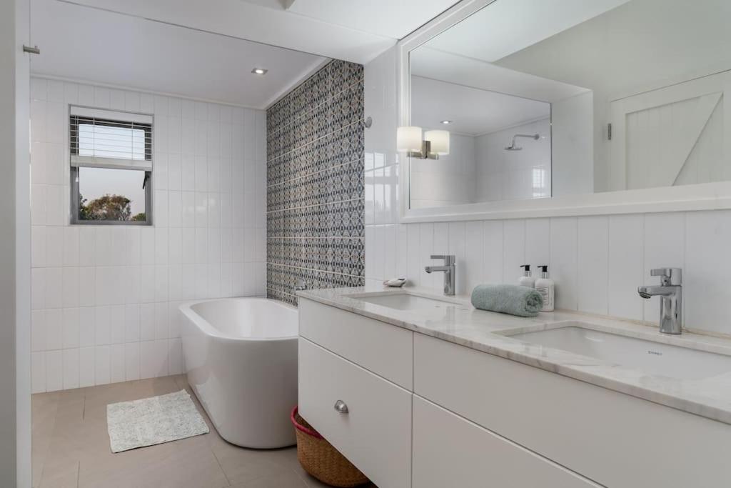 Romansbaai Oceanview Retreat