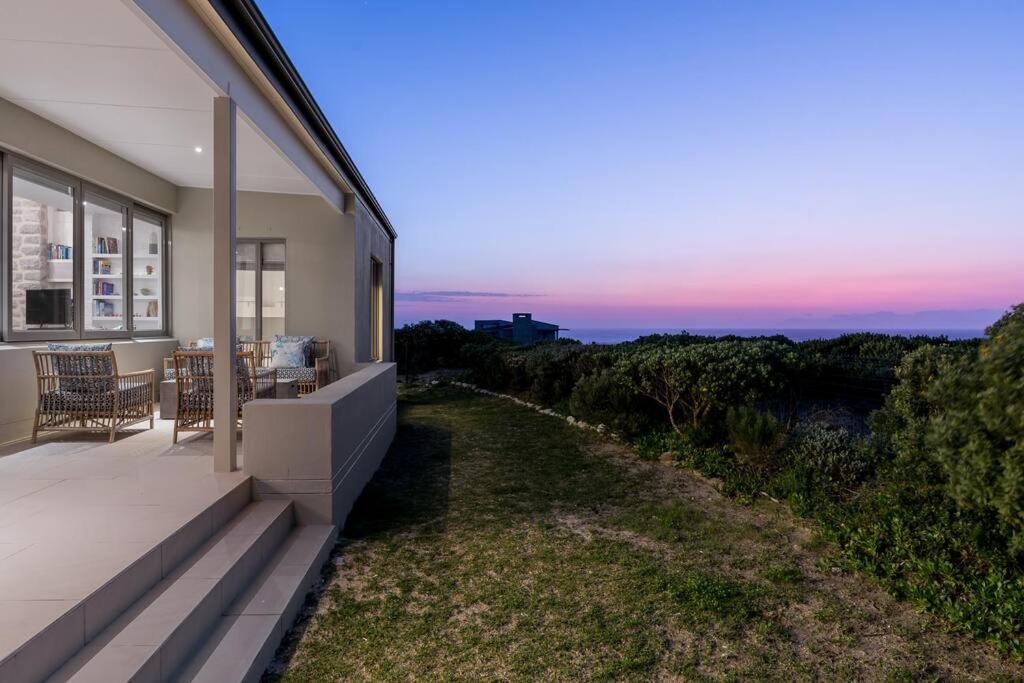 Romansbaai Oceanview Retreat