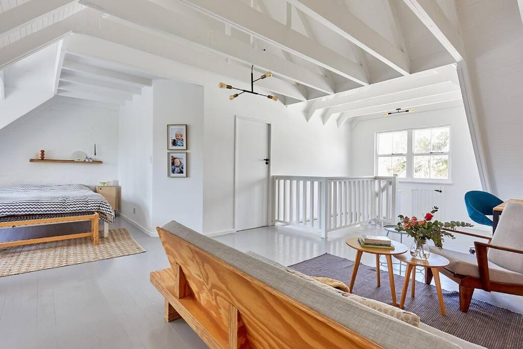 Beach-Town Family House