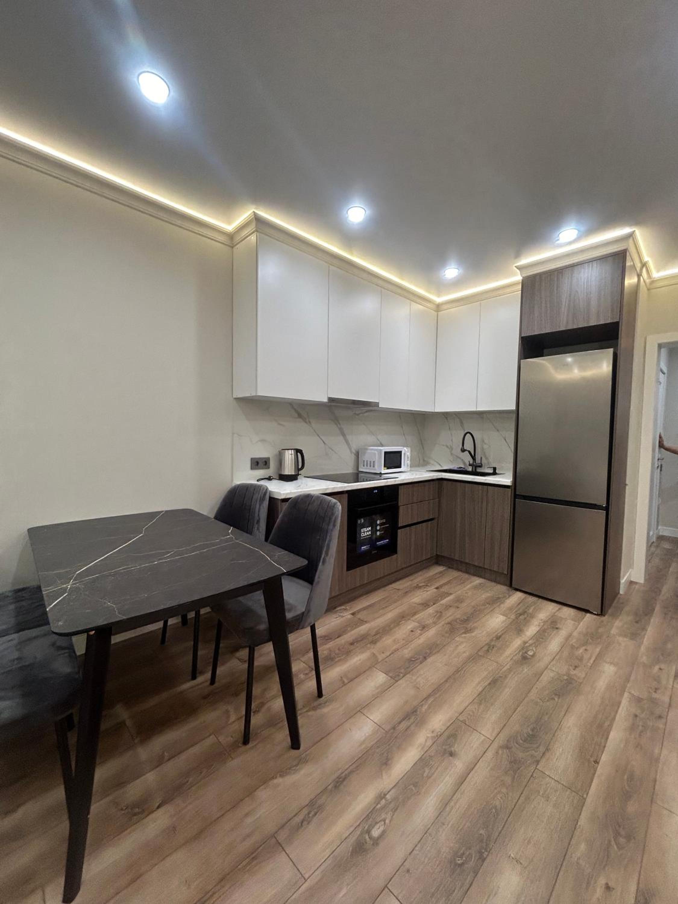 Shine Apartments