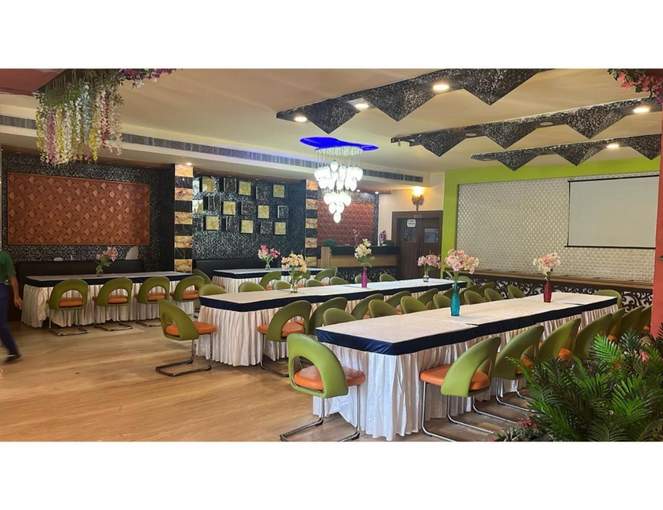 meeting & event spaces