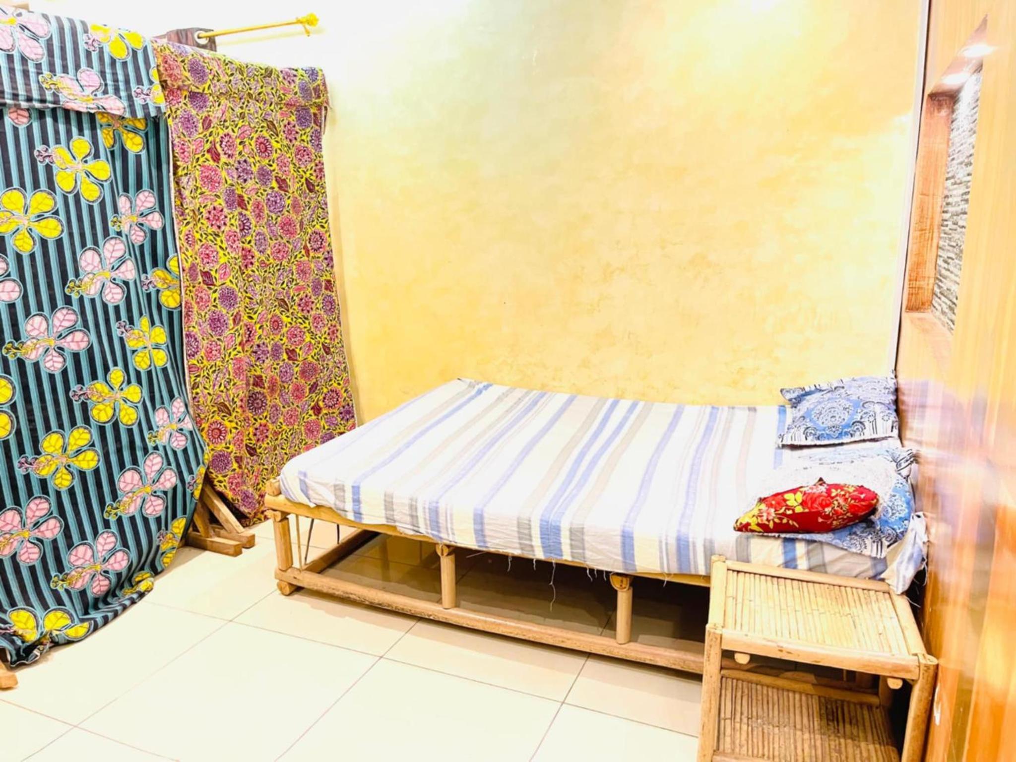 Luxury furnished room No1 view 3