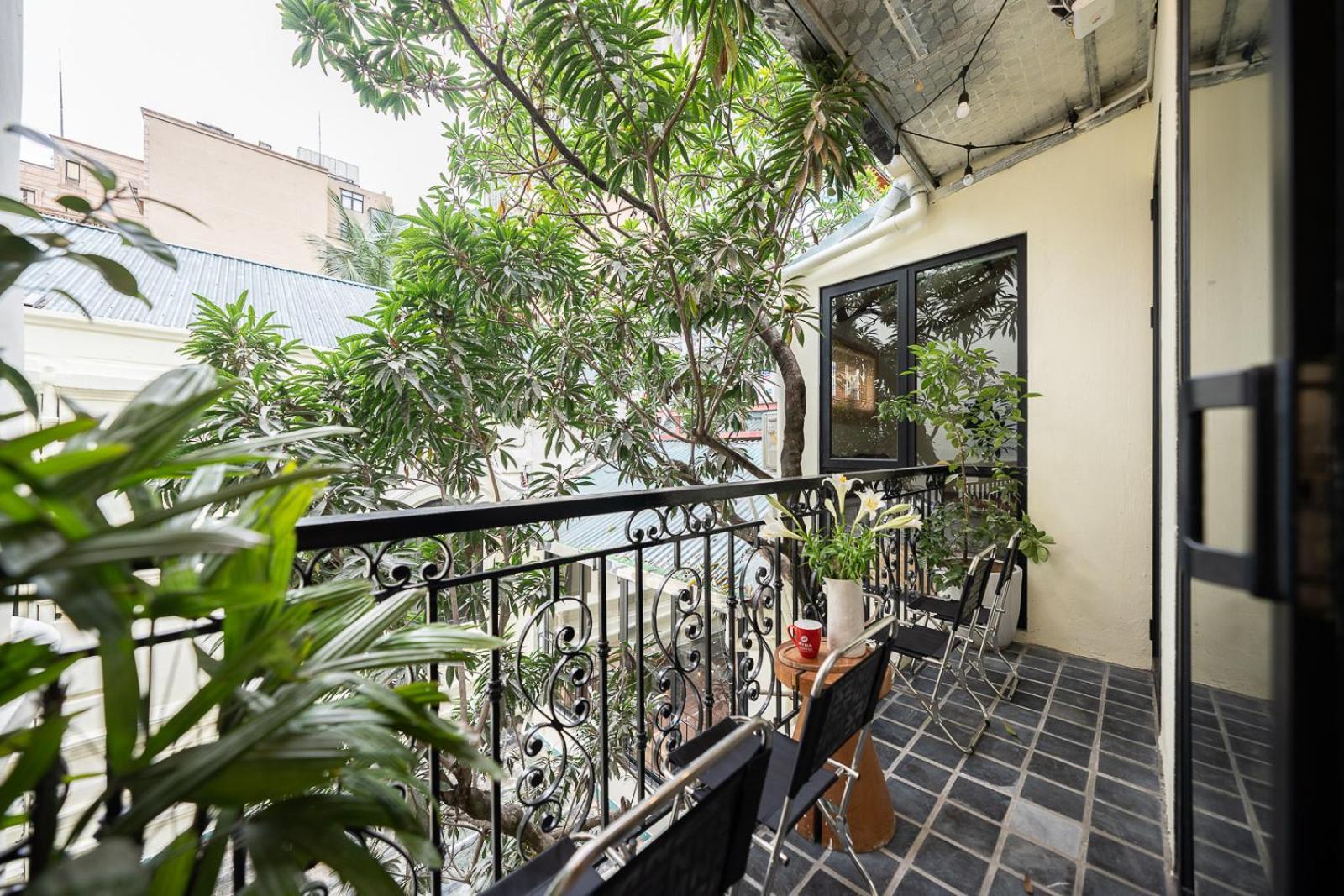 HIDDEN PARADISE Building in OLD TOWN