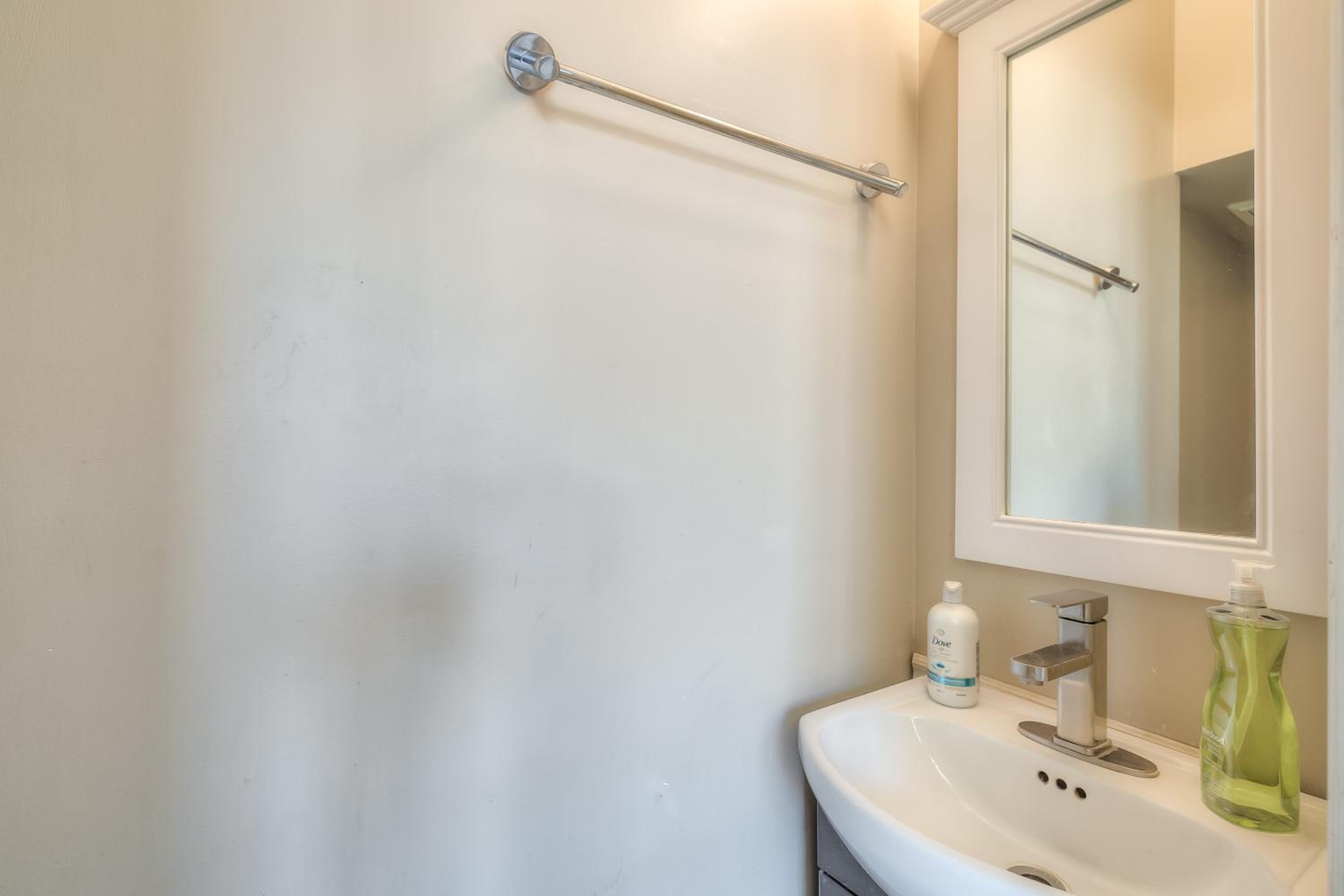 Premium 4BR Villa in Ajax