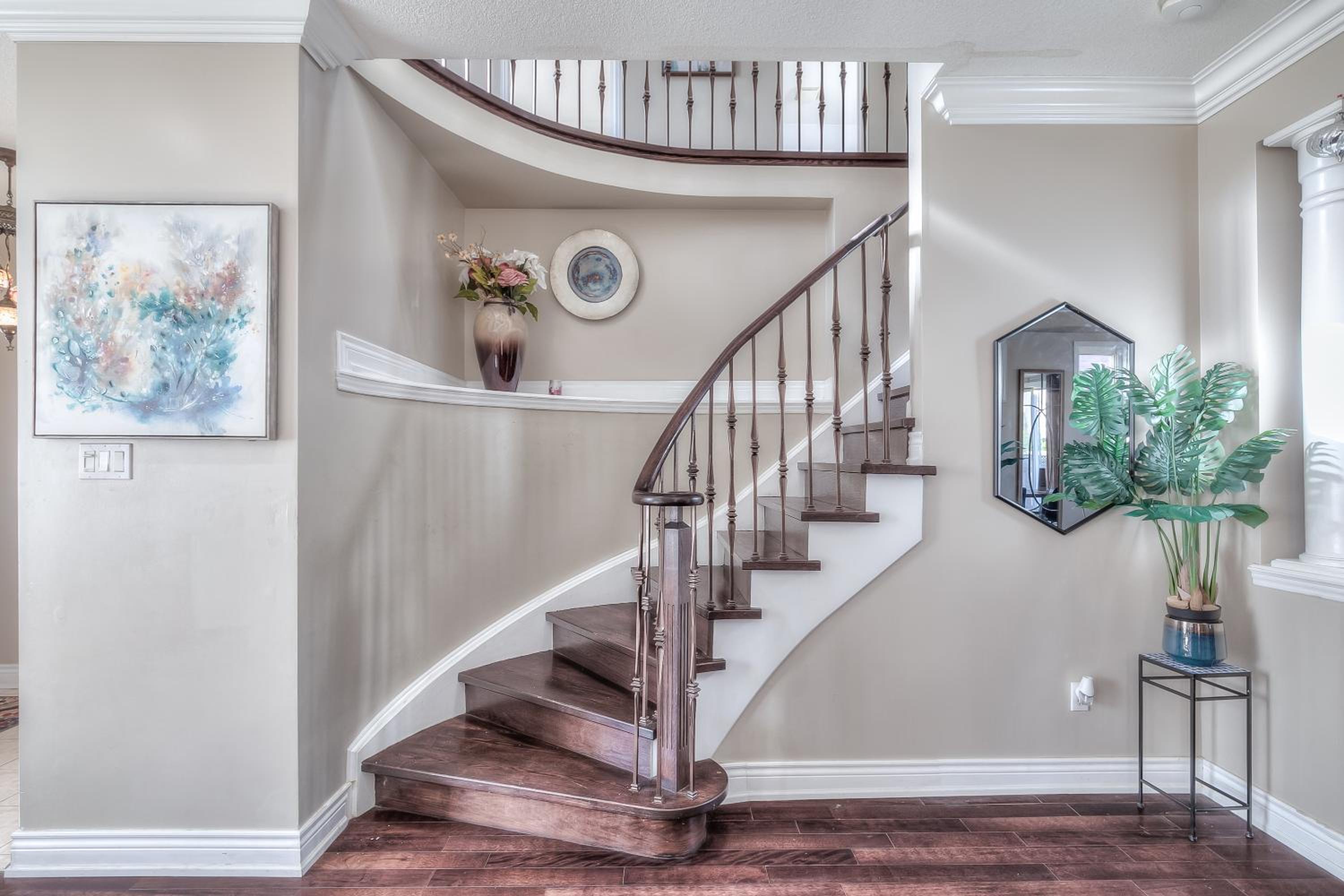 Premium 4BR Villa in Ajax