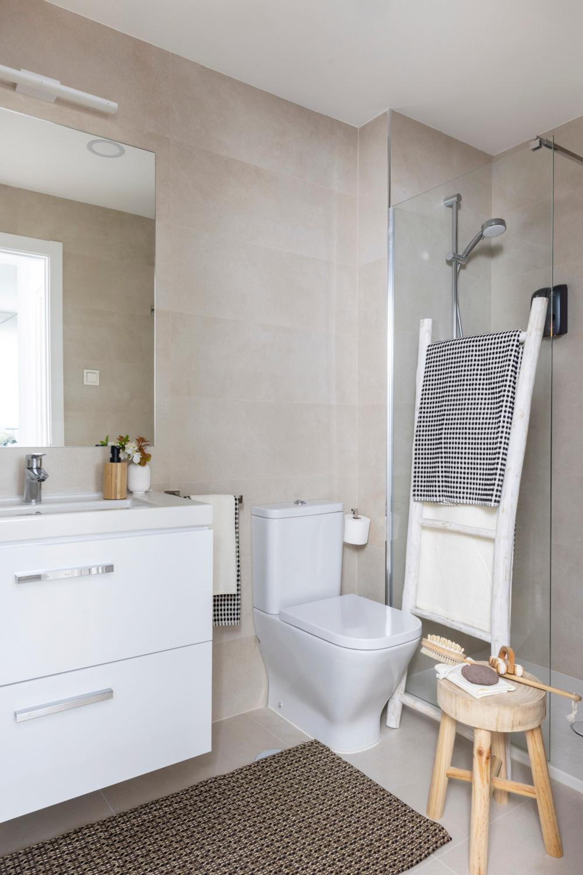 Malaga Urban Sky 3 bed apartment 22K