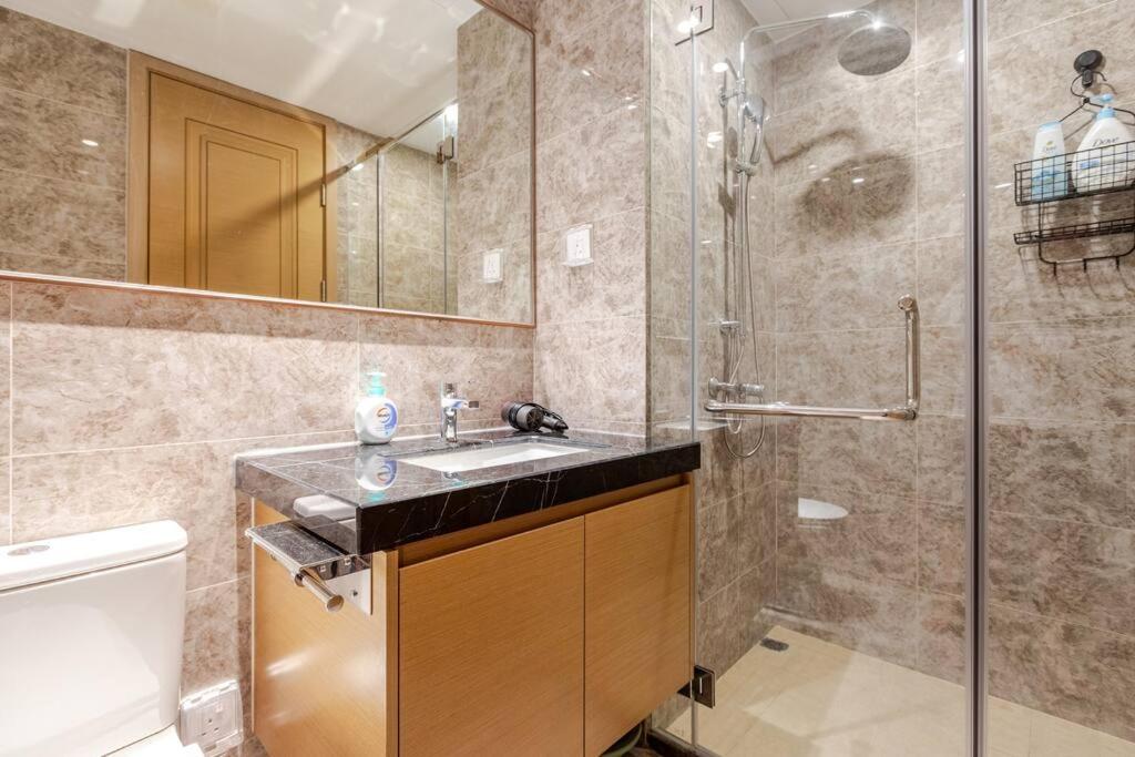 SeaView R&F 4pax-1BR 10mis to CIQ JBSentral CitySquare