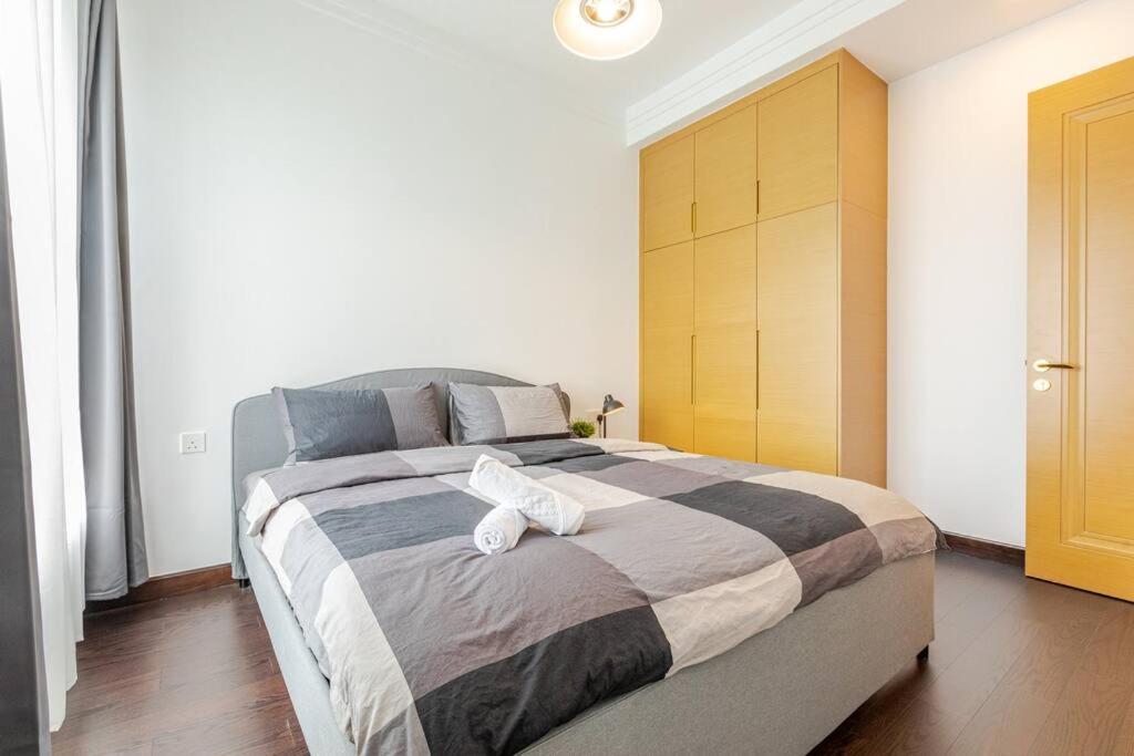 SeaView R&F 4pax-1BR 10mis to CIQ JBSentral CitySquare