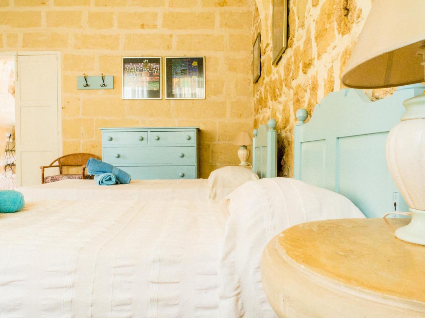 Nuffara - a charming traditional Farmhouse with a large pool