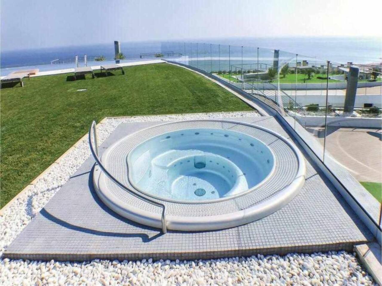 Exclusivo apartamento frente al mar en Infinity