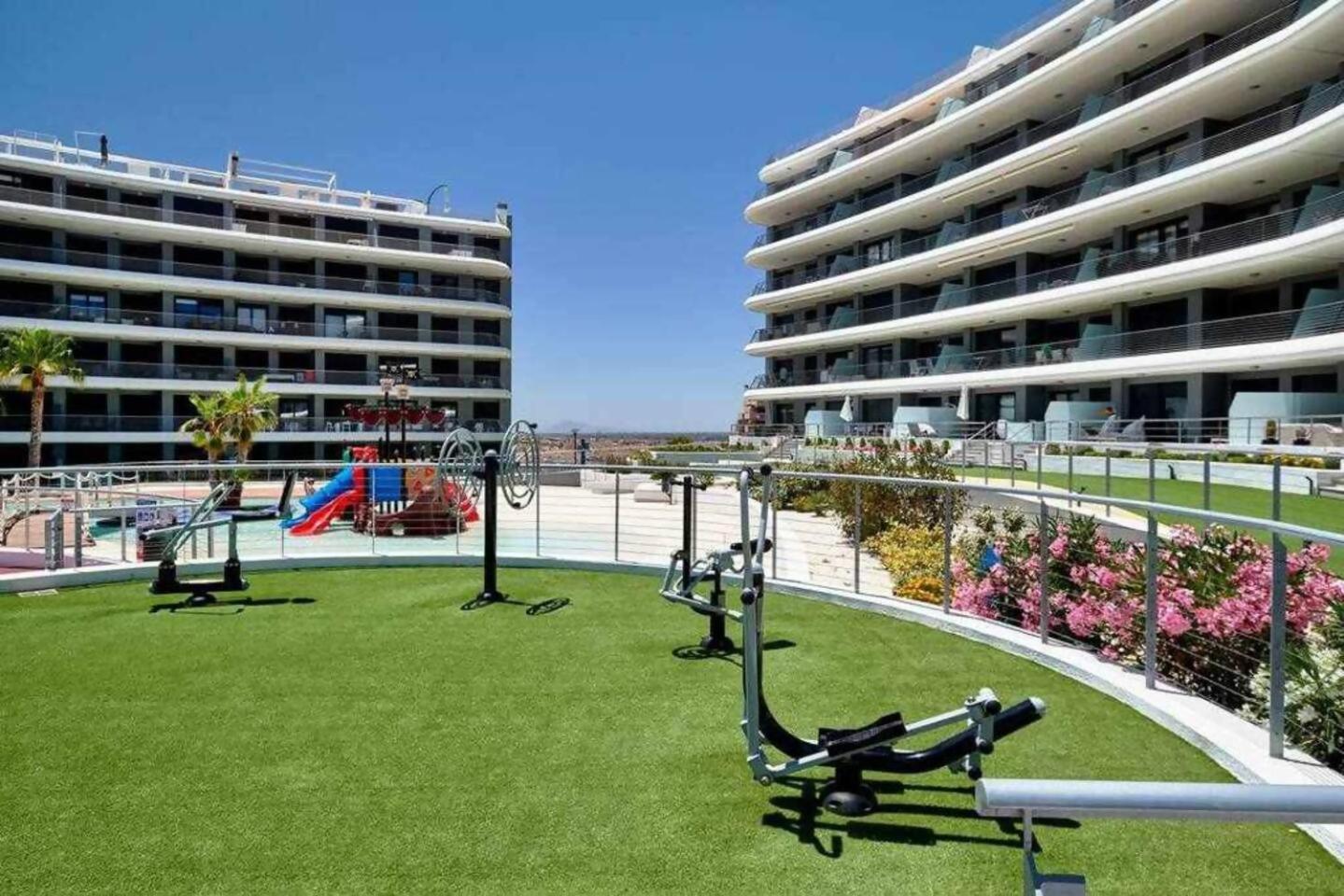 Exclusivo apartamento frente al mar en Infinity