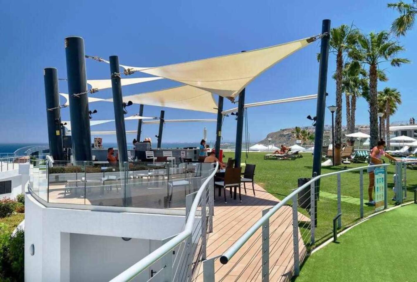 Exclusivo apartamento frente al mar en Infinity