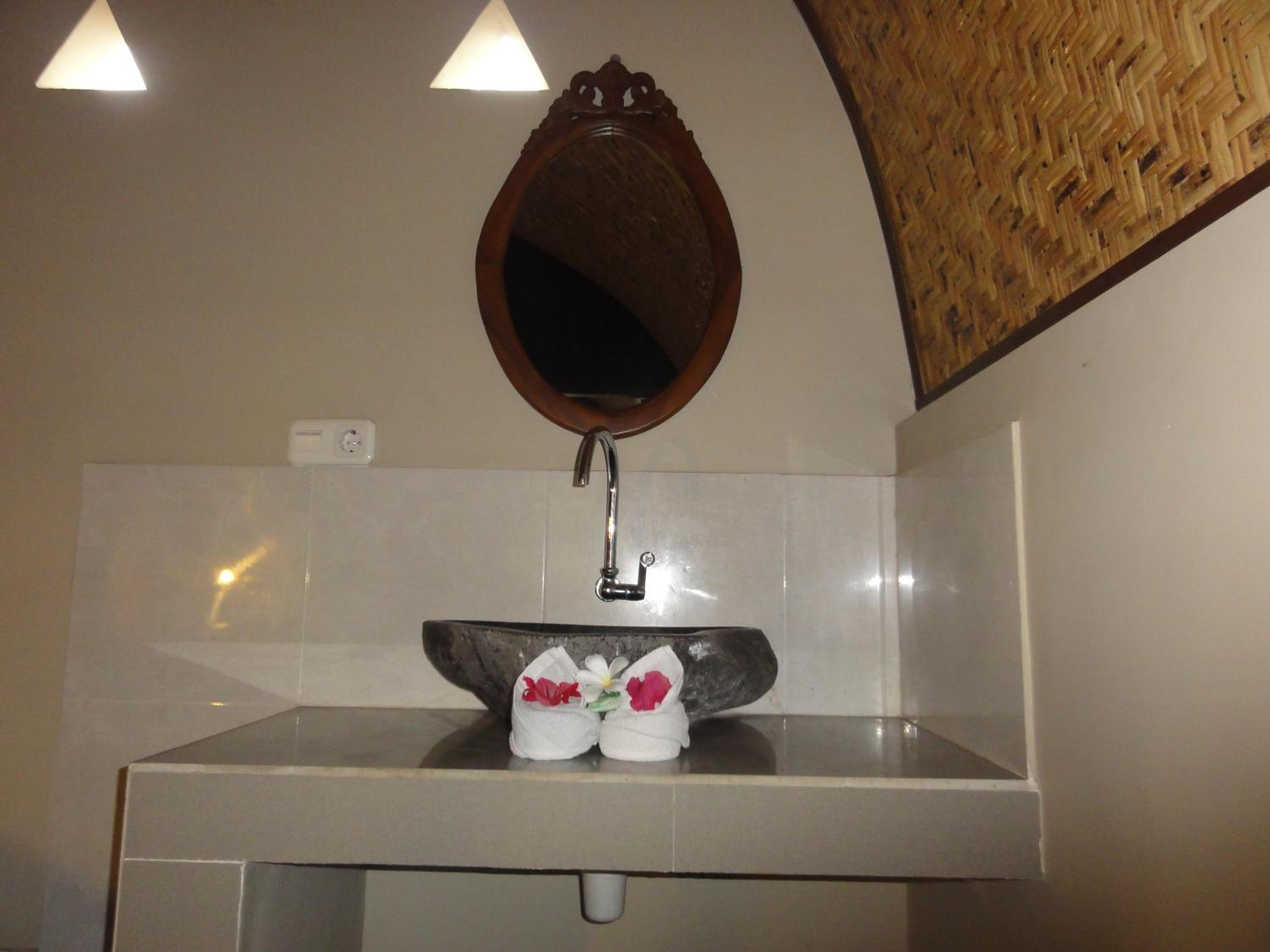 Photo 32