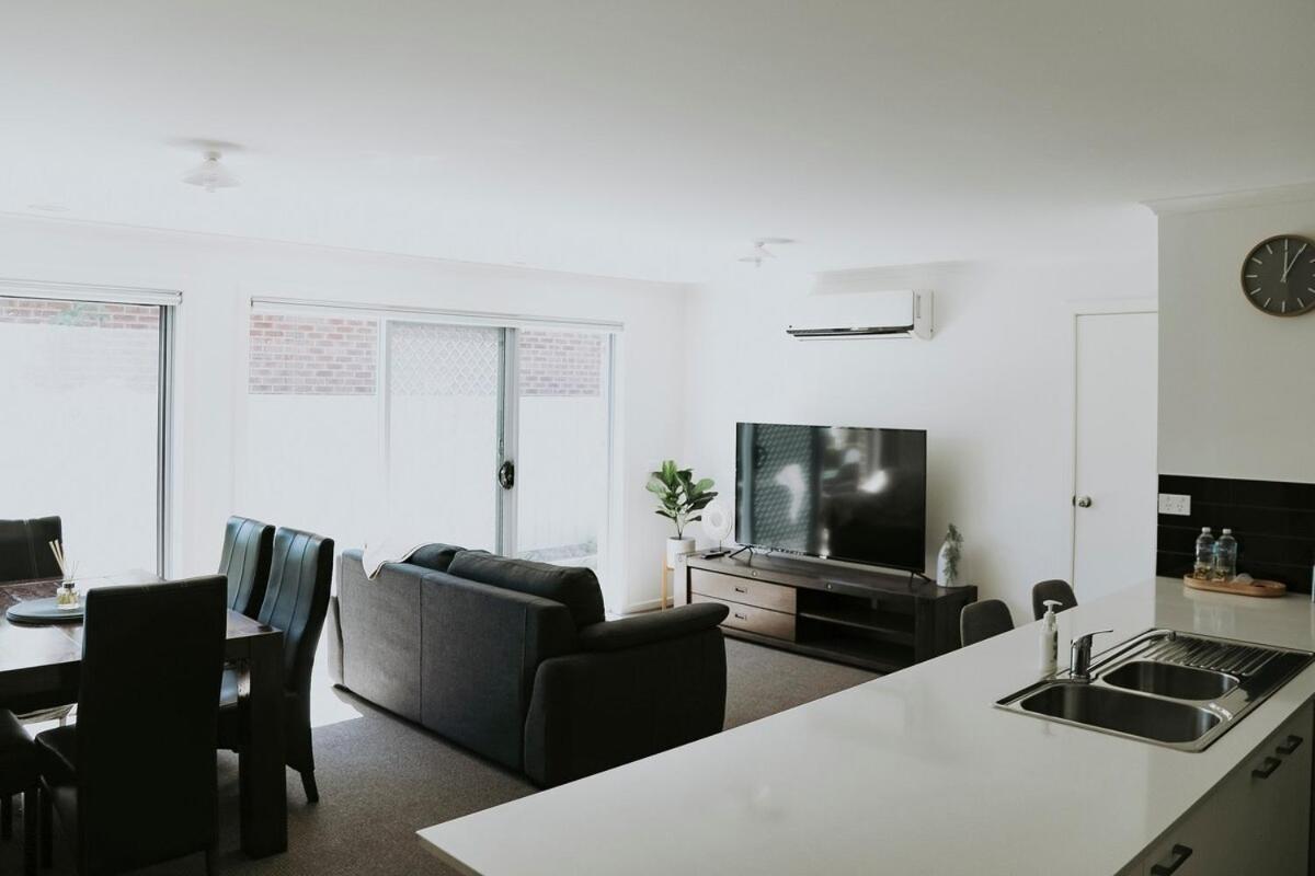 Spacious Stay On Shamrock, Bendigo