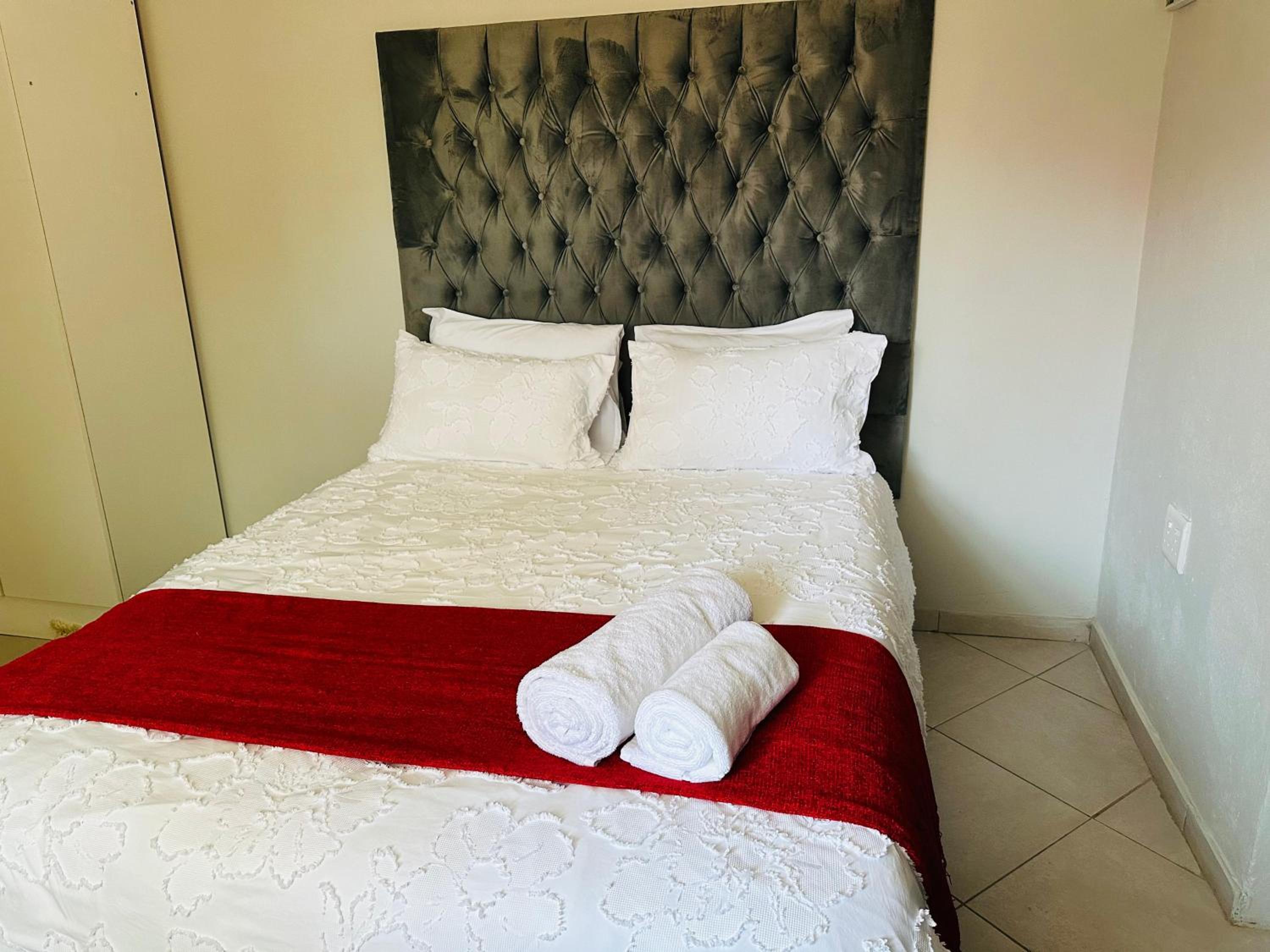 Safaya Inn
