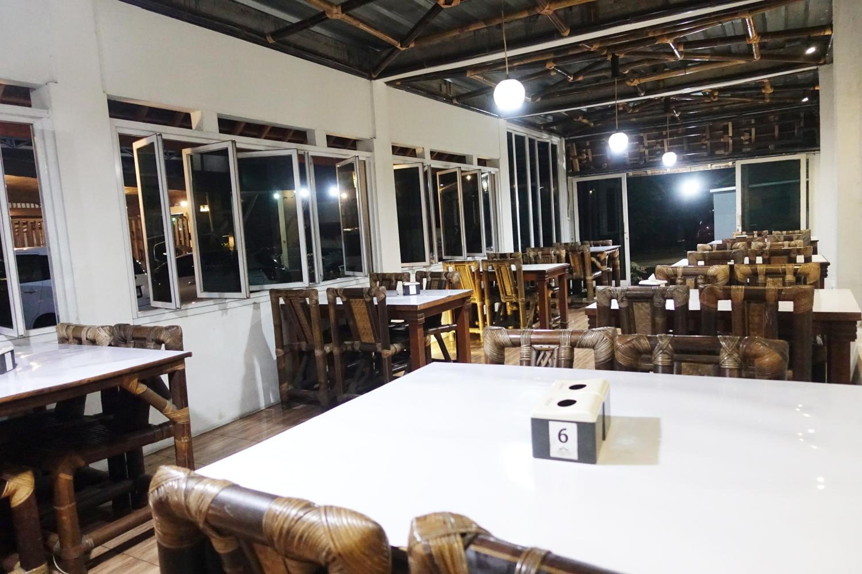 Saung Balibu Hotel, Lembang - 9