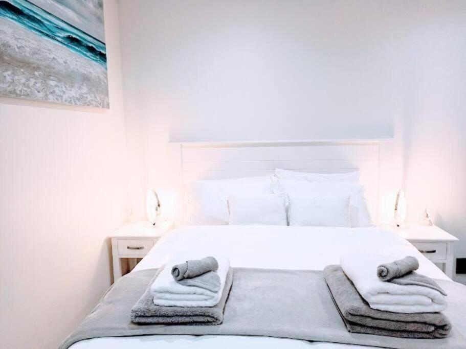 Luxury studio apartment in Umhlanga, South Africa view 5