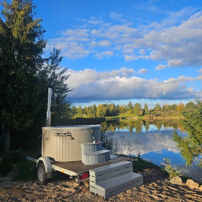 REZi Cabin